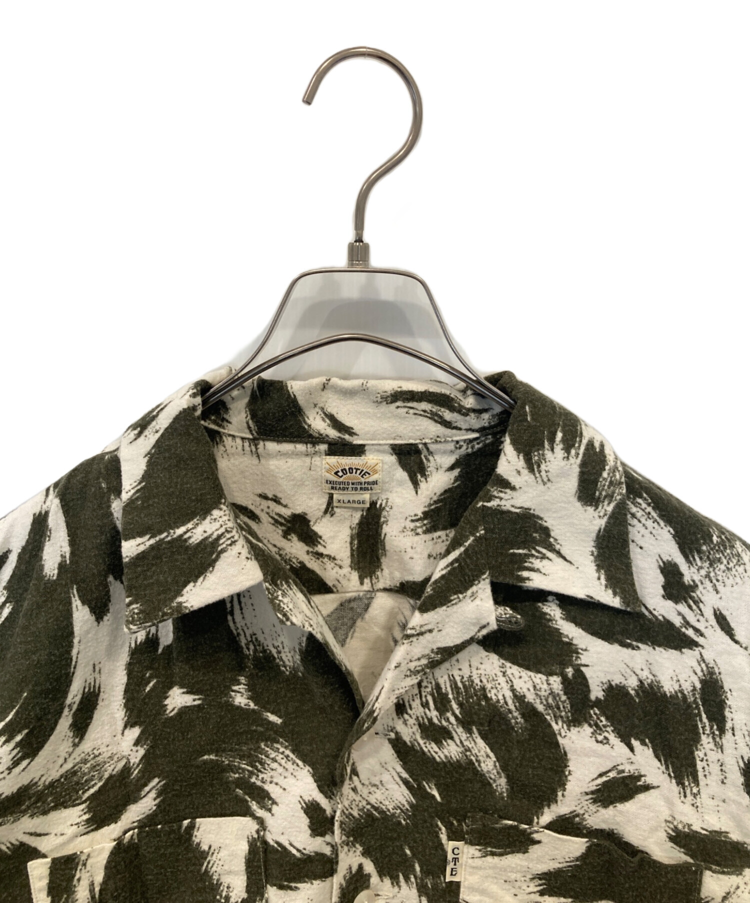 中古・古着通販】COOTIE PRODUCTIONS (クーティープロダクツ) Wolf Print Nel Open Collar Shirt  グリーン×ホワイト サイズ:XL｜ブランド・古着通販 トレファク公式【TREFAC FASHION】スマホサイト