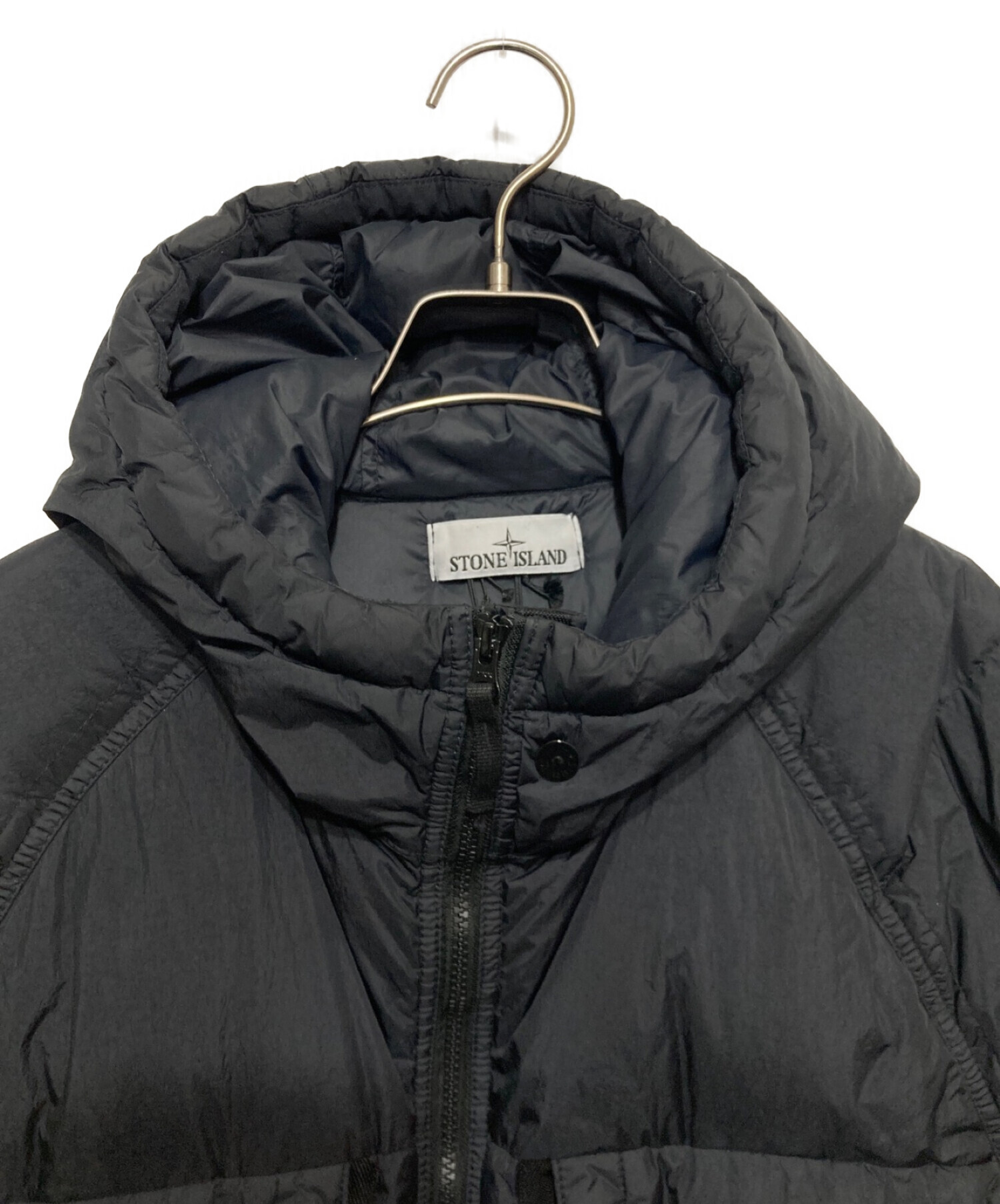 STONE ISLAND (ストーンアイランド) GARMENT DYED CRINKLE REPS RECYCLED NYLON DOWN　 791540723 ブラック サイズ:M