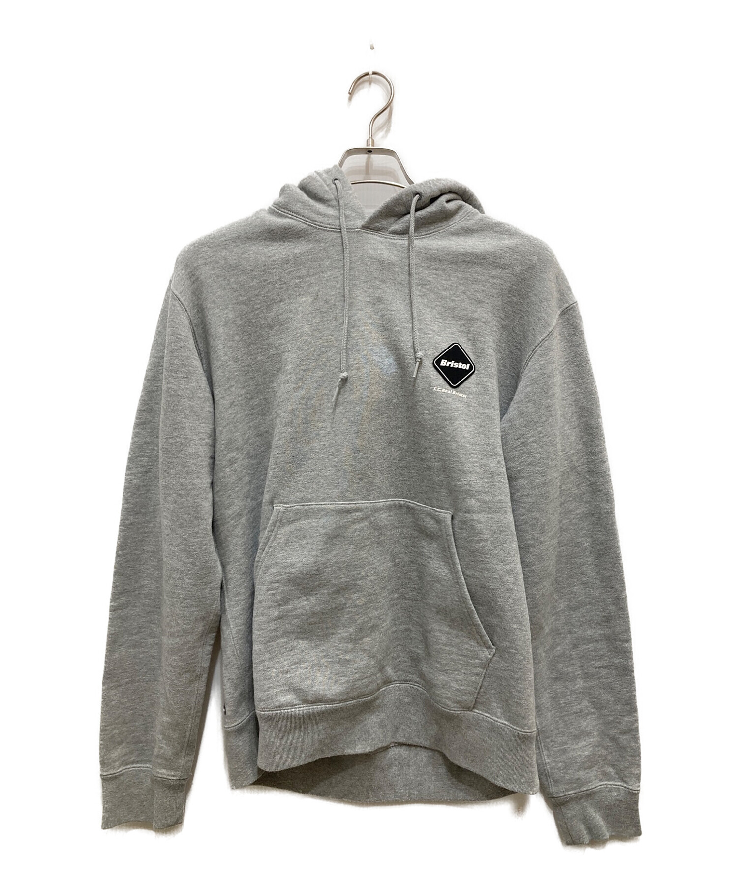 F.C.R.B. (エフシーアールビー) LOGO PULLOVER SWEAT HOODIE グレー サイズ:M