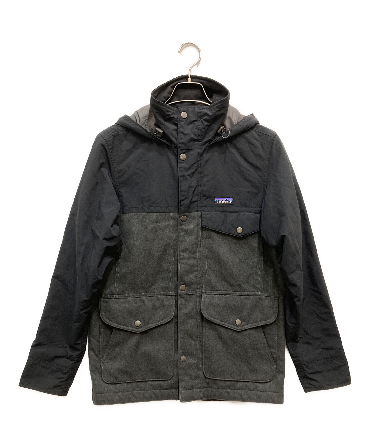 中古・古着通販】Patagonia (パタゴニア) ハイブリットマウンテンパーカー ブラック×グレー サイズ:XS｜ブランド・古着通販  トレファク公式【TREFAC FASHION】スマホサイト