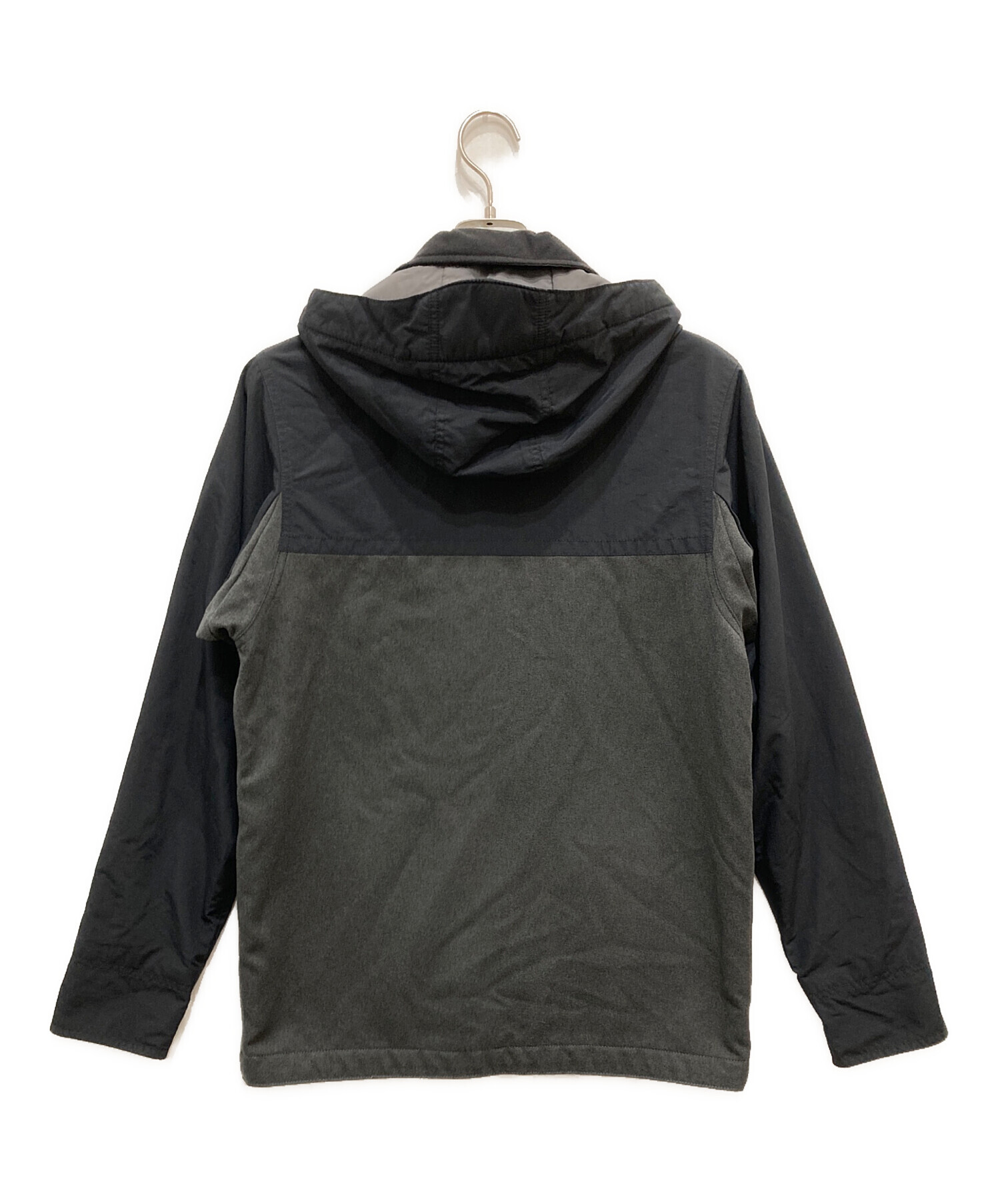 中古・古着通販】Patagonia (パタゴニア) ハイブリットマウンテンパーカー ブラック×グレー サイズ:XS｜ブランド・古着通販  トレファク公式【TREFAC FASHION】スマホサイト