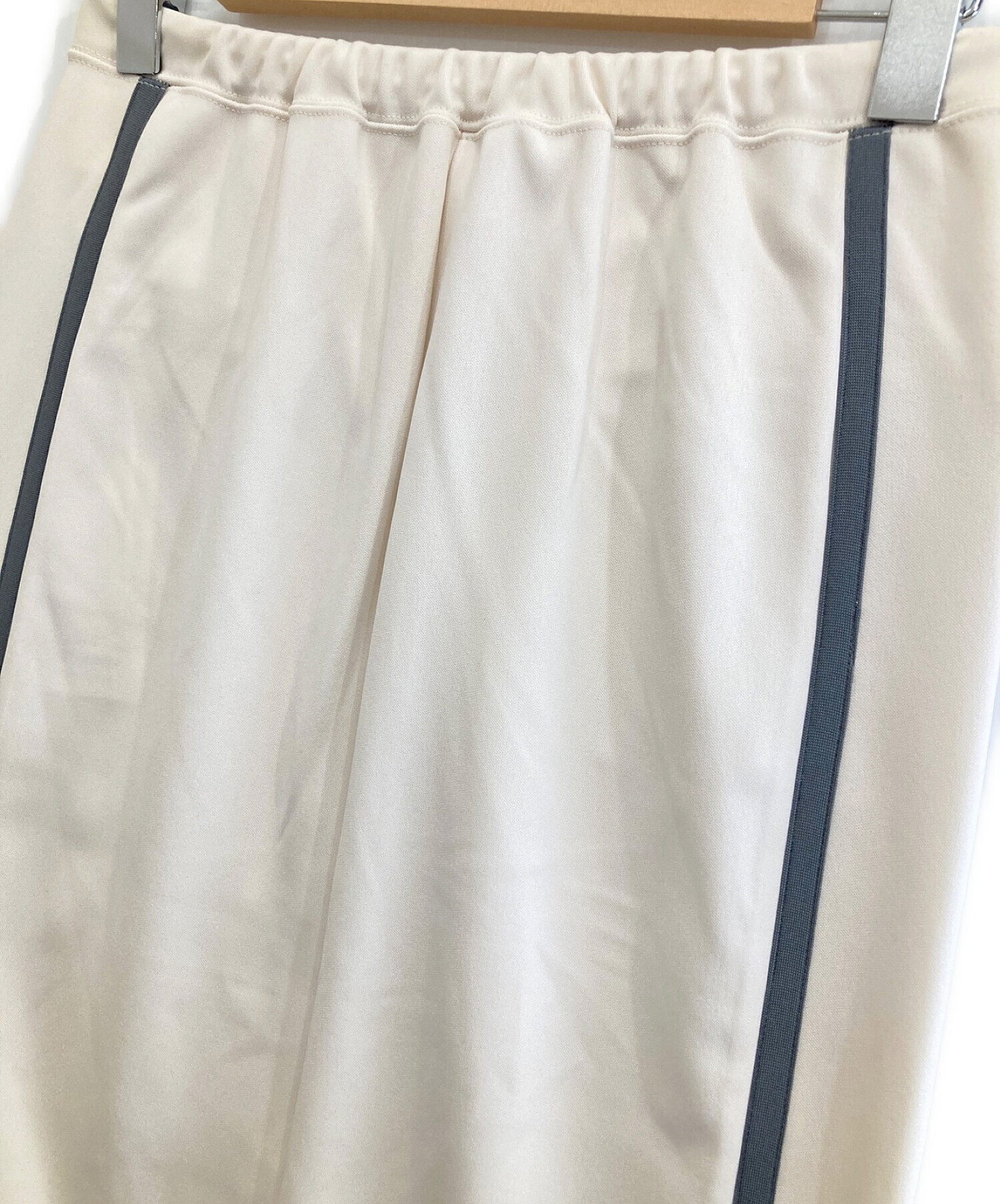 MAISON SPECIAL (メゾンスペシャル) ジャージサイドラインタイトスカート アイボリー サイズ:FREE