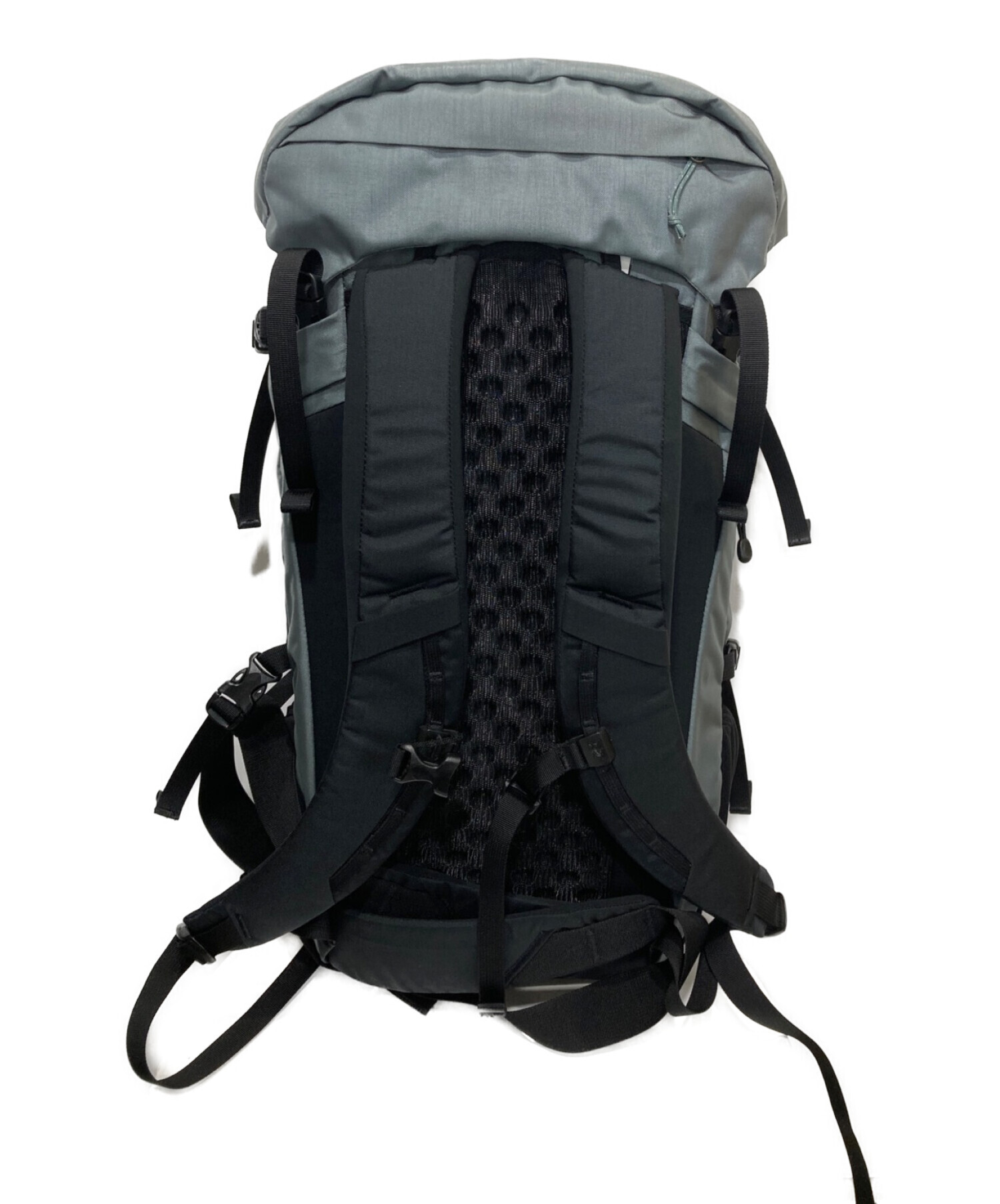 ARCTERYX アークテリクスBrize 32 ブライズ リュック グレー - バッグ