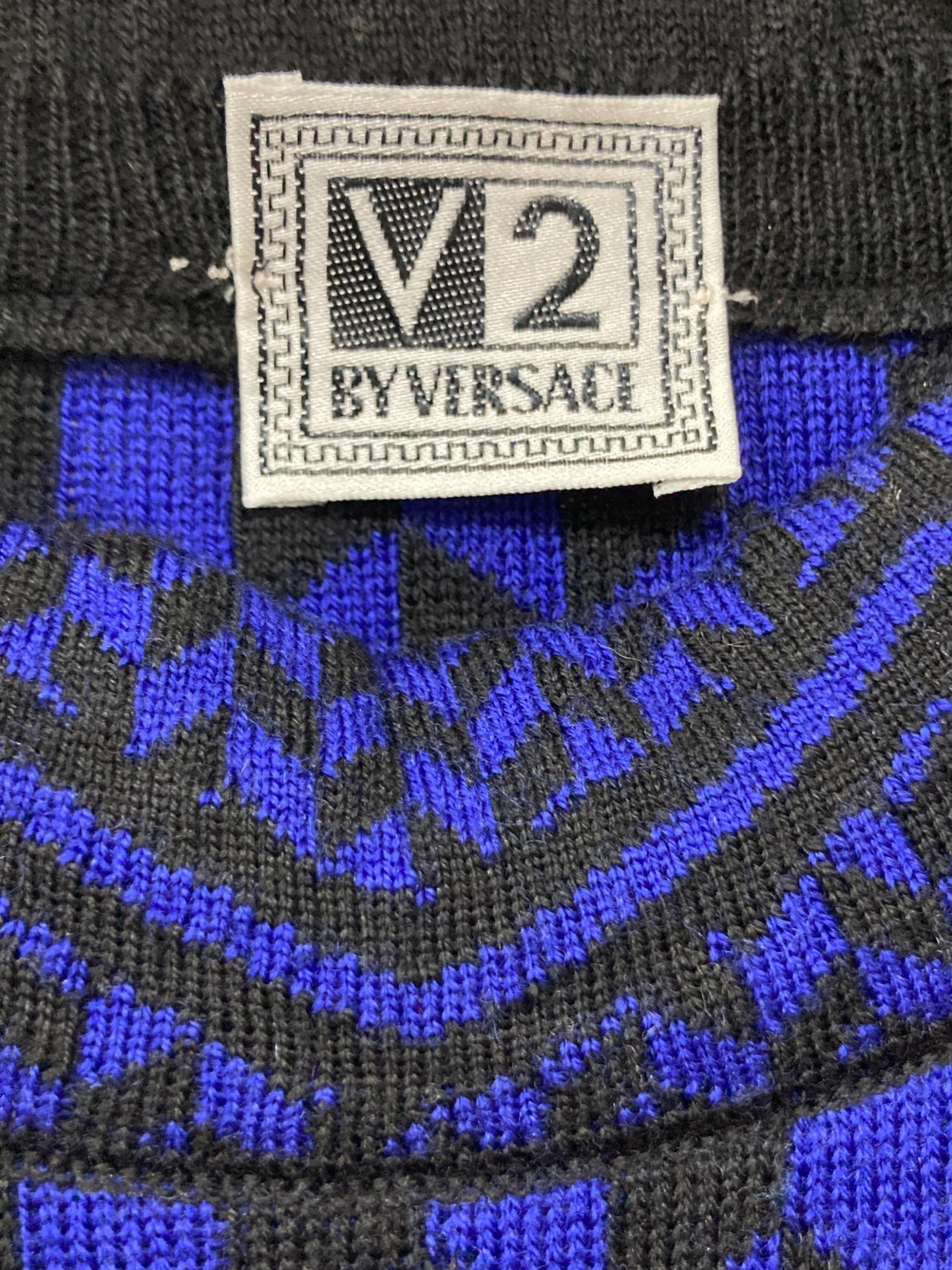 ヴェルサーチV2  ヴィンテージ手編みセーター　Mサイズ