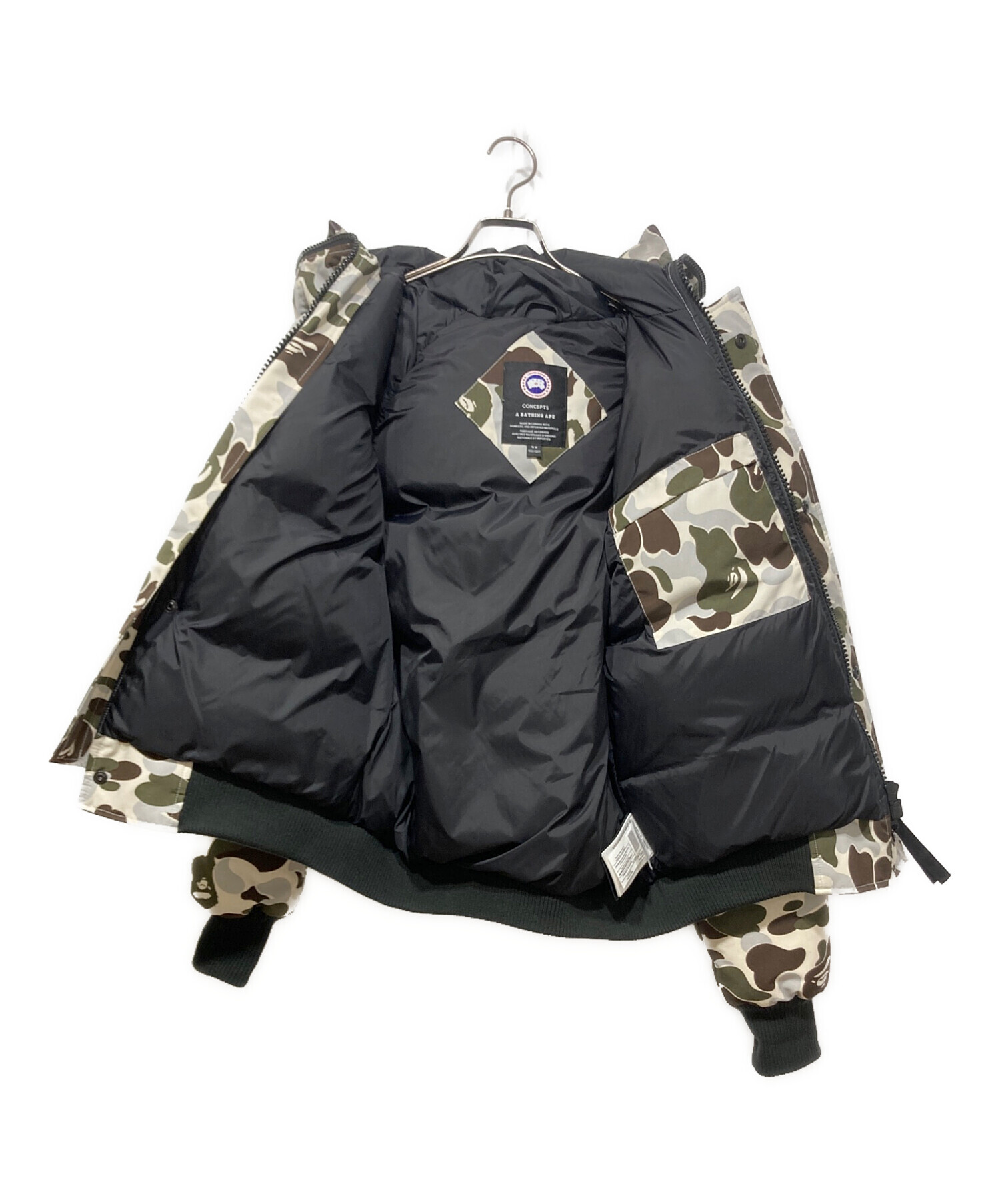 CANADA GOOSE (カナダグース) A BATHING APE (アベイシングエイプ) CHILLIWACK BOMBER ベージュ  サイズ:SIZE M