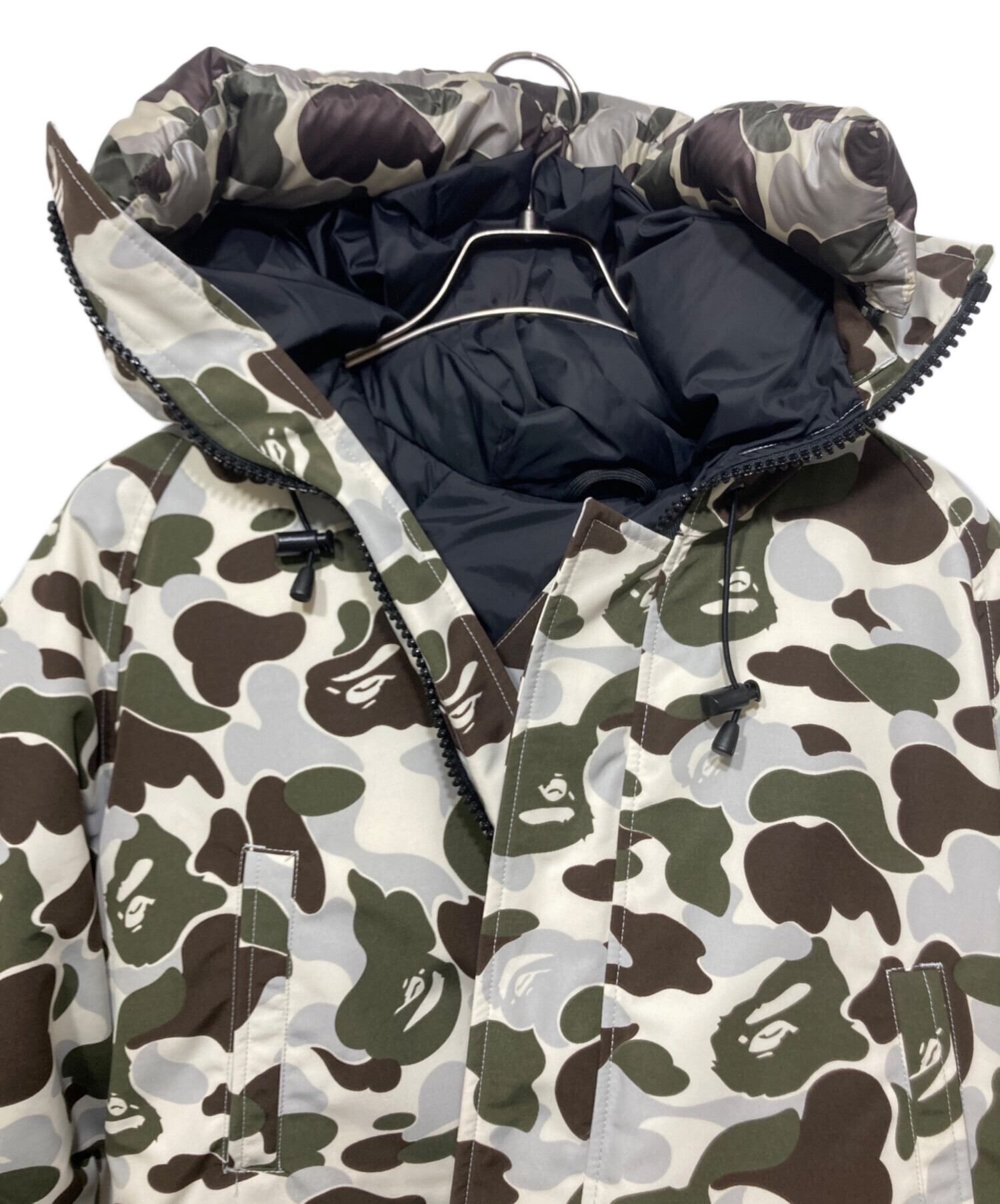 CANADA GOOSE (カナダグース) A BATHING APE (アベイシングエイプ) CHILLIWACK BOMBER ベージュ  サイズ:SIZE M