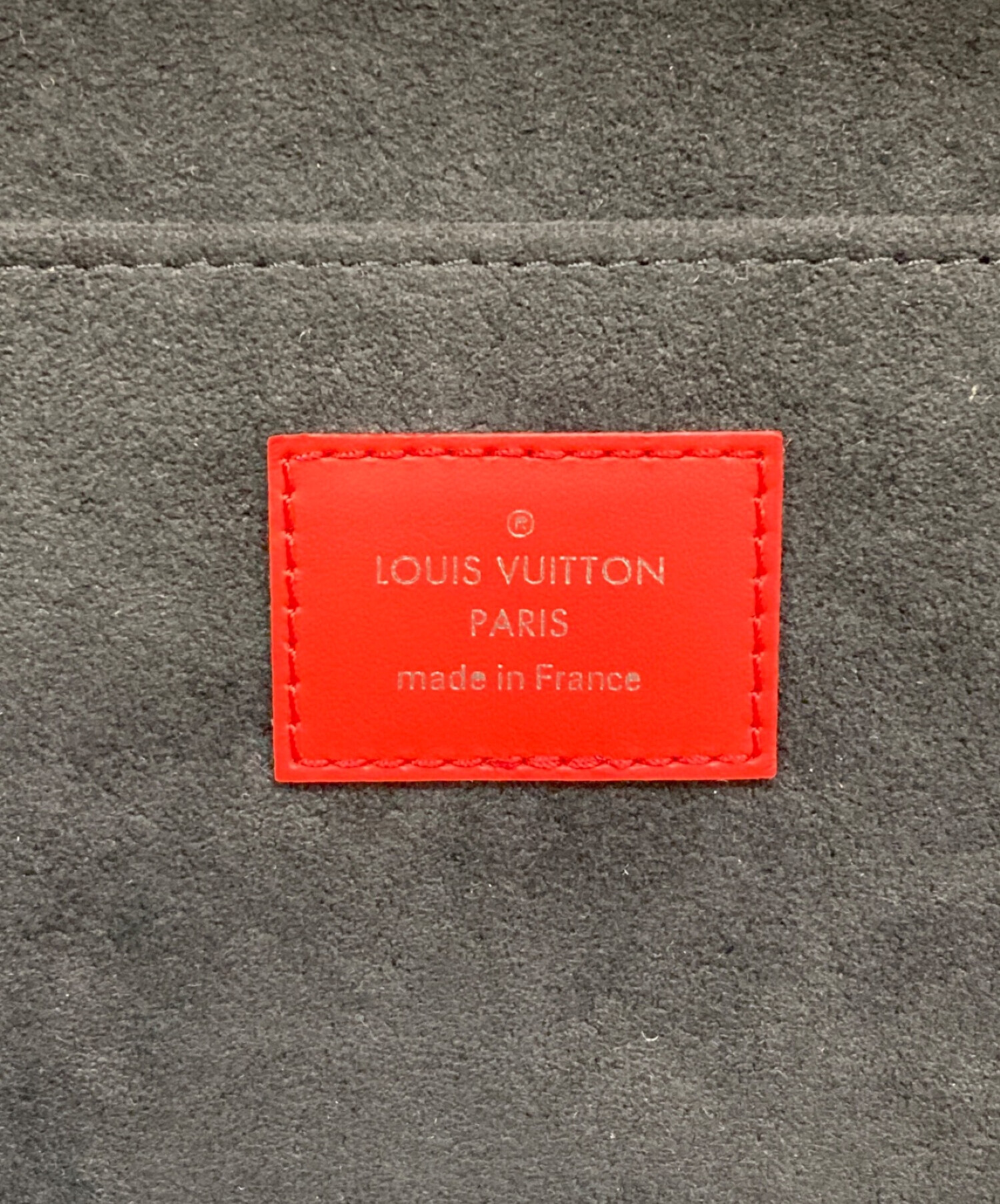 LOUIS VUITTON (ルイ ヴィトン) Supreme (シュプリーム) クラッチバッグ