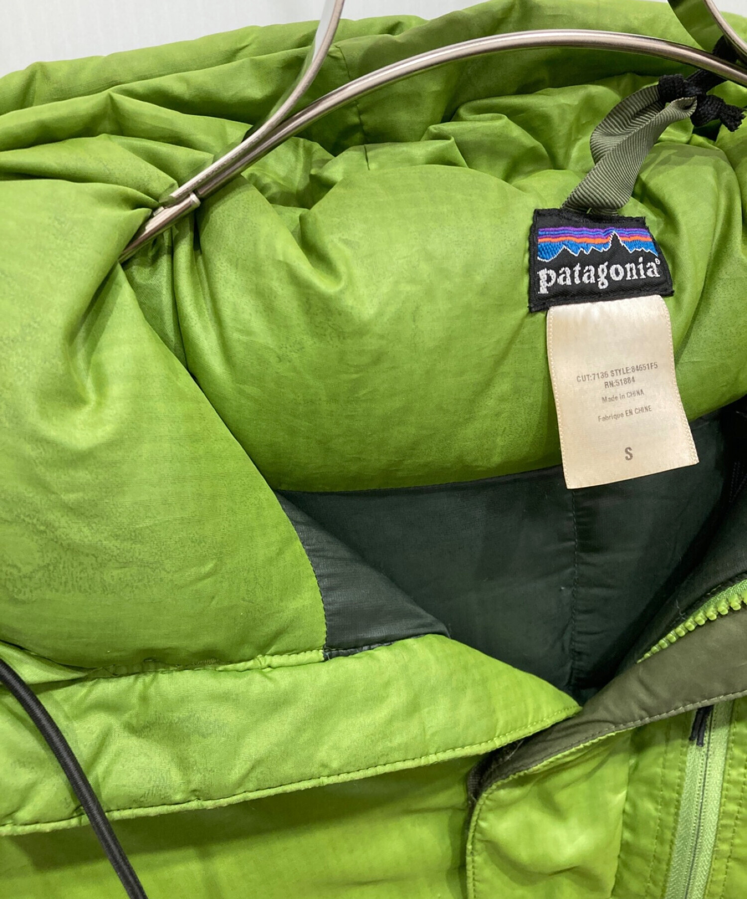 中古・古着通販】Patagonia (パタゴニア) 05年製 フーデッドダウン