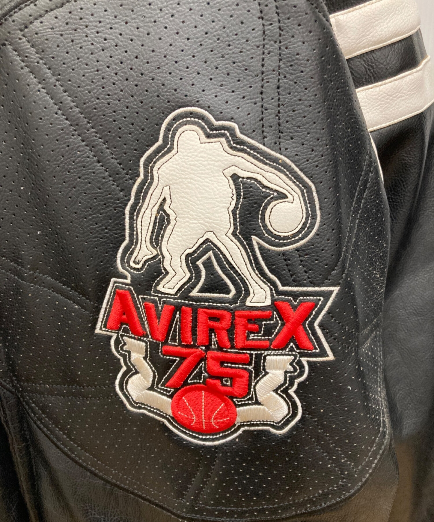 中古・古着通販】AVIREX (アヴィレックス) 90s フェイクレザーヴァーシティジャケット BASKETBALL ブラック  サイズ:XL｜ブランド・古着通販 トレファク公式【TREFAC FASHION】スマホサイト