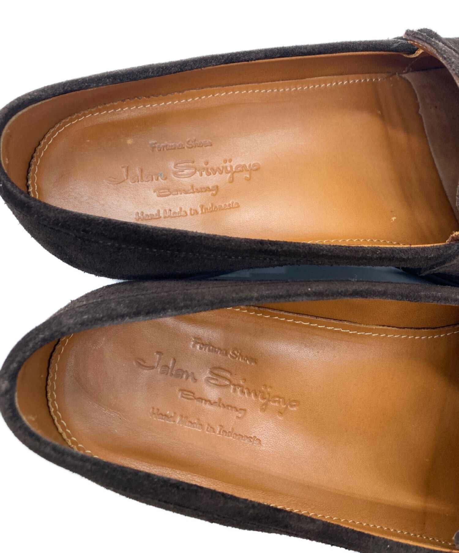 熱い販売 MOLL-Ｑジャランスリワヤ ローファー サイズ6 スエード 靴 