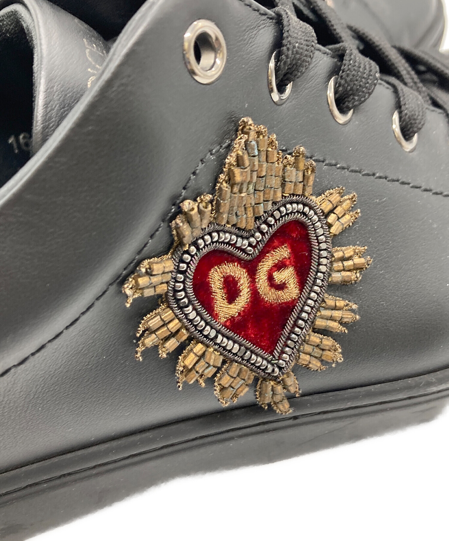 中古・古着通販】DOLCE & GABBANA (ドルチェ＆ガッバーナ) ハートDGロゴワッペンレザースニーカー ブラック  サイズ:25.5｜ブランド・古着通販 トレファク公式【TREFAC FASHION】スマホサイト