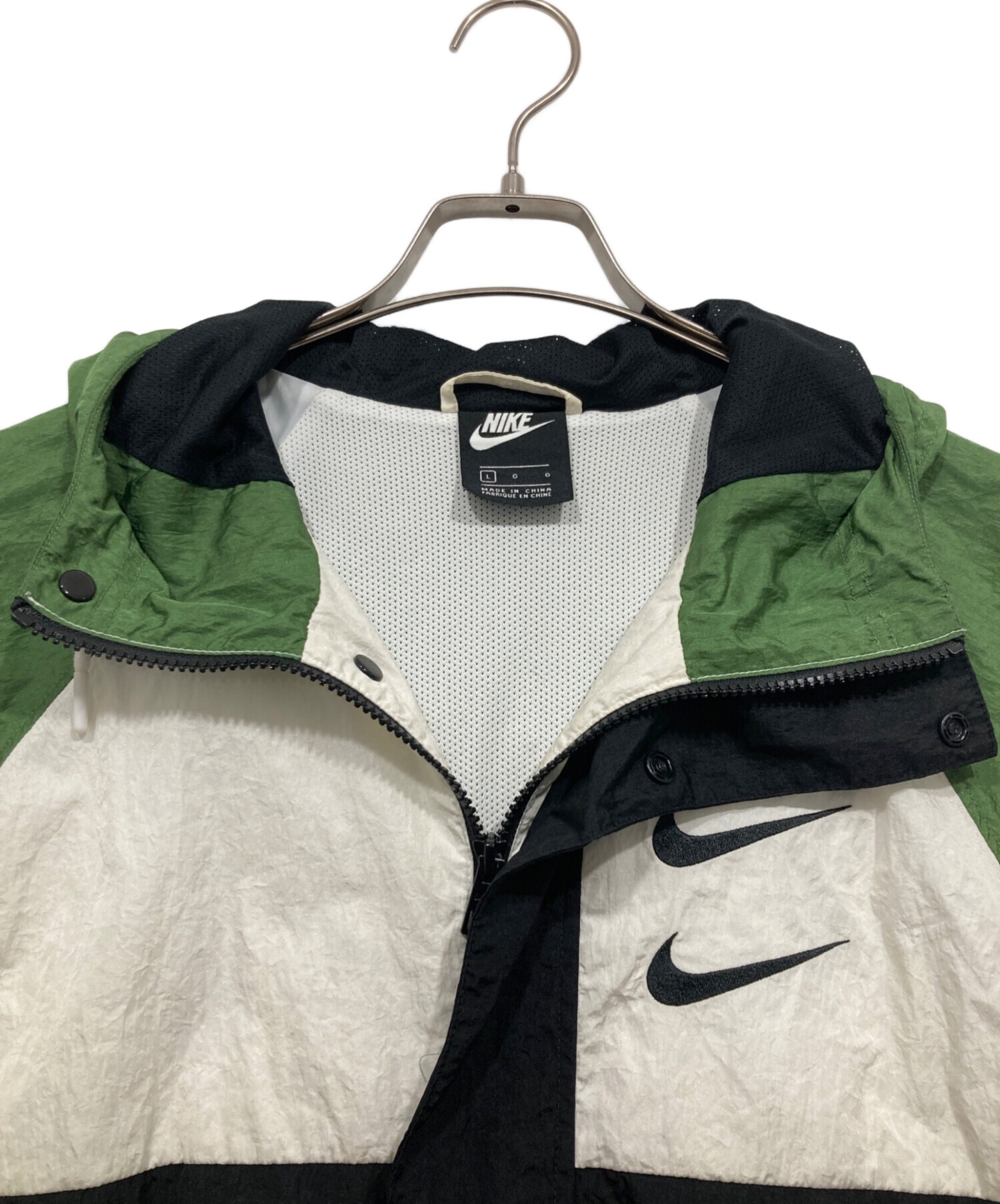 NIKE (ナイキ) SWOOSH HOODY WOVEN JACKET グリーン×ブラック サイズ:L