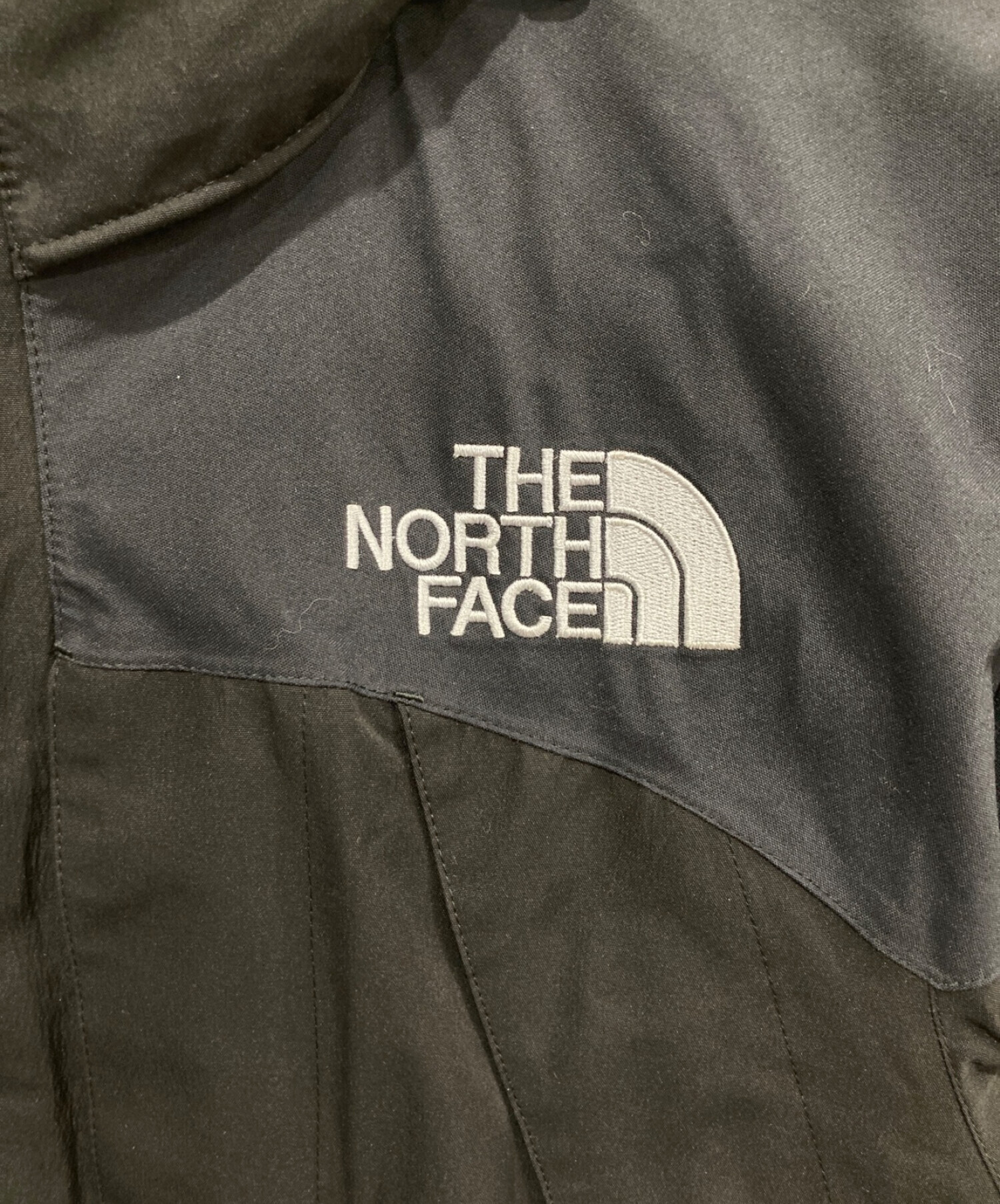 THE NORTH FACE (ザ ノース フェイス) マウンテンジャケット/NP15900 ネイビー×ブラック サイズ:M