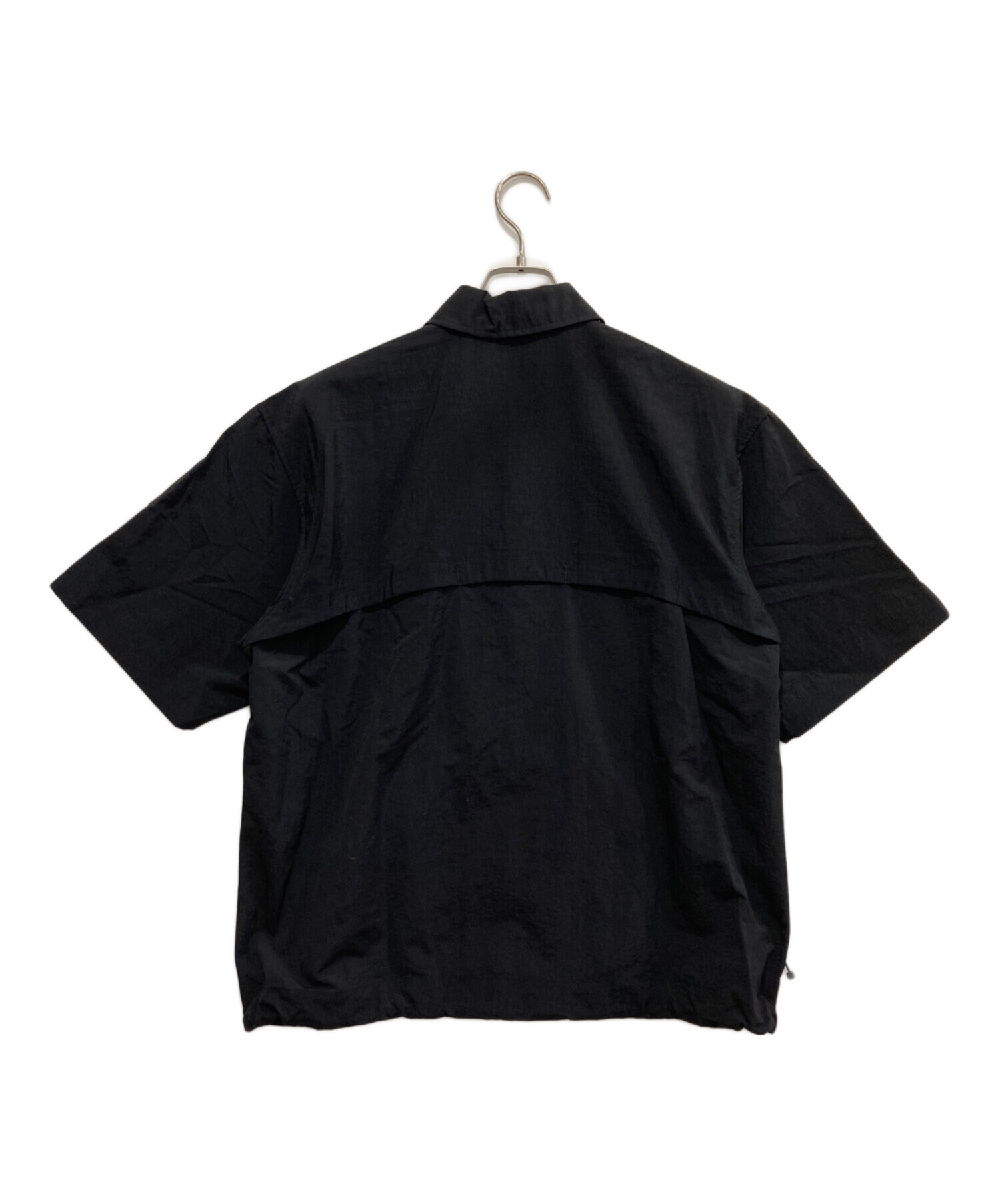 中古・古着通販】UNIVERSAL PRODUCTS. (ユニバーサルプロダクツ) thisisneverthat (ディスイズネバーザット)  EMBROIDERED TRACK SHIRT ブラック サイズ:2 未使用品｜ブランド・古着通販 トレファク公式【TREFAC  FASHION】スマホサイト