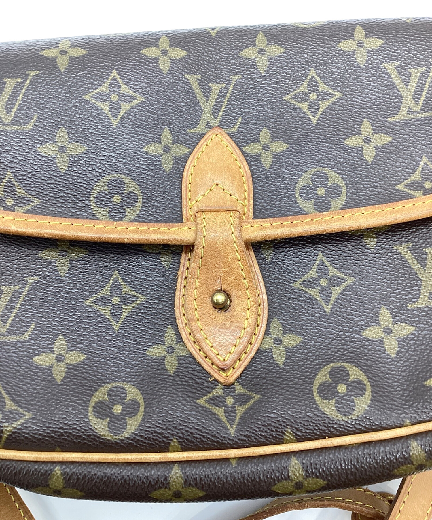 中古・古着通販】LOUIS VUITTON (ルイ ヴィトン) ジベシエールPM ショルダーバッグ ブラウン｜ブランド・古着通販  トレファク公式【TREFAC FASHION】スマホサイト