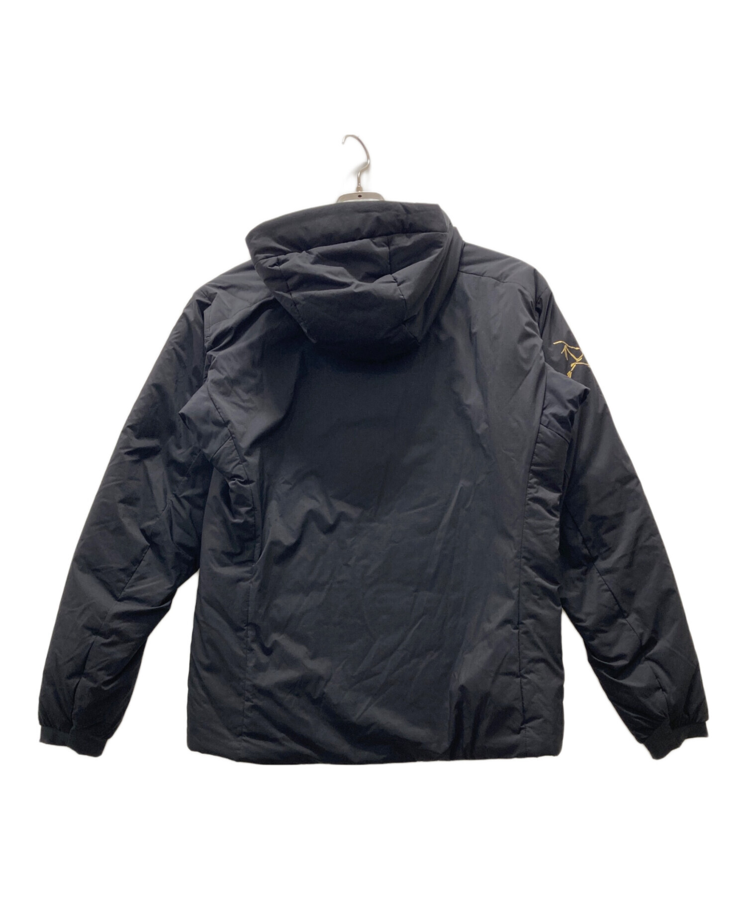 中古・古着通販】ARC'TERYX (アークテリクス) Atom AR Hoody ブラック サイズ:M｜ブランド・古着通販  トレファク公式【TREFAC FASHION】スマホサイト