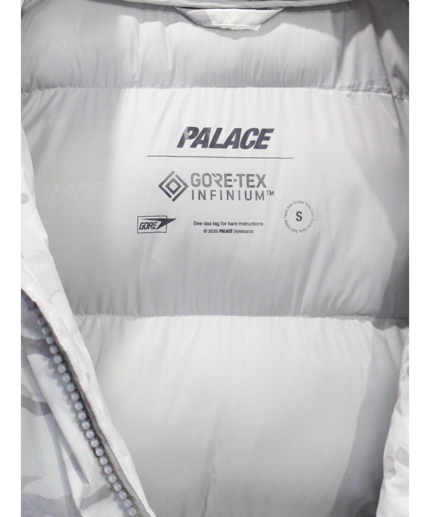 PALACE (パレス) GORE-TEX INFINIUM PUFFA ホワイト×グレー サイズ:S