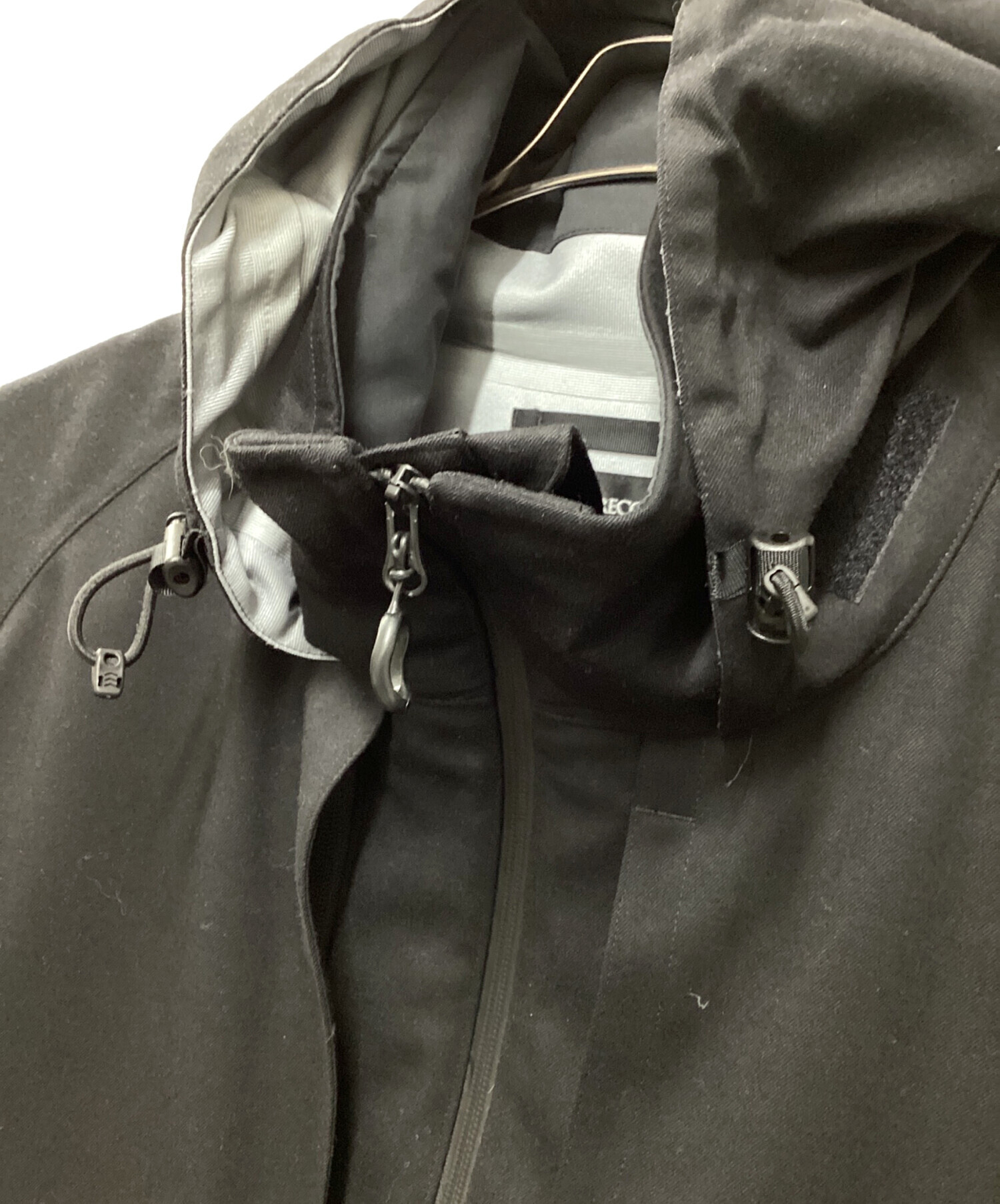 mout recon tailor (マウトリーコンテーラー) Insulation Shooting Jacket ブラック サイズ:46