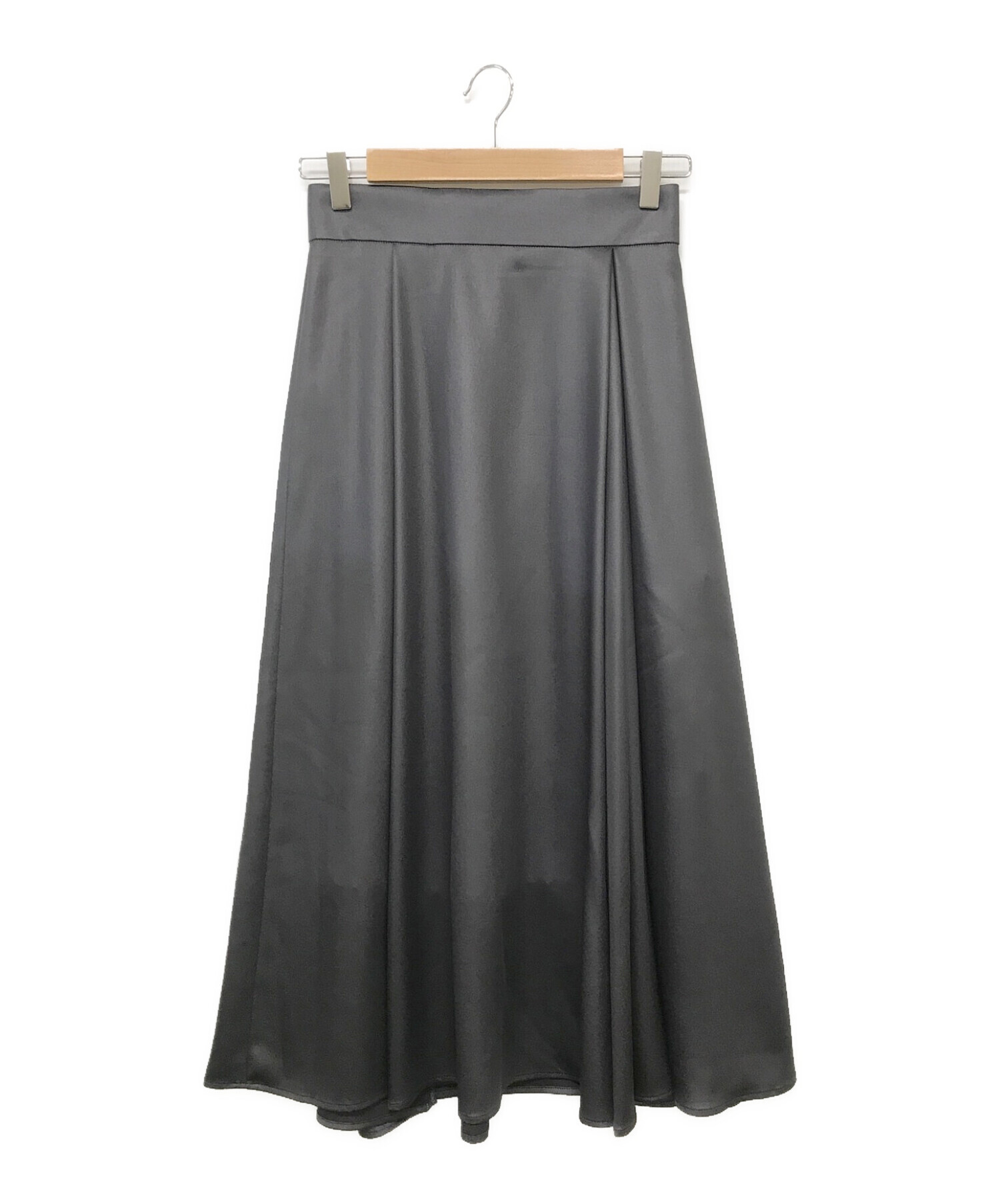 ANAYI (アナイ) レザーライクサテンフレアスカート グレー サイズ:36 未使用品