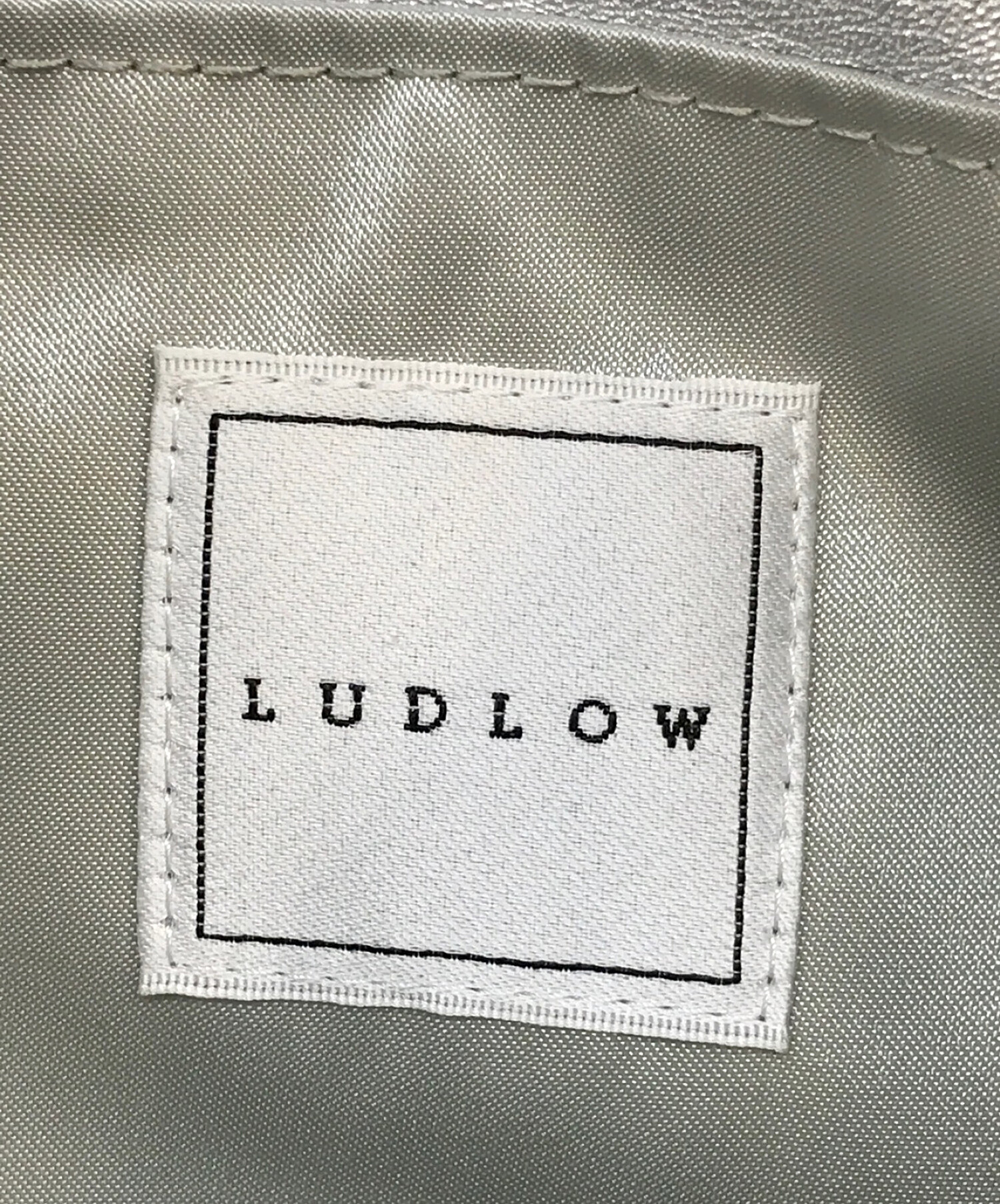 LUDLOW (ラドロー) ファートートバッグ シルバー