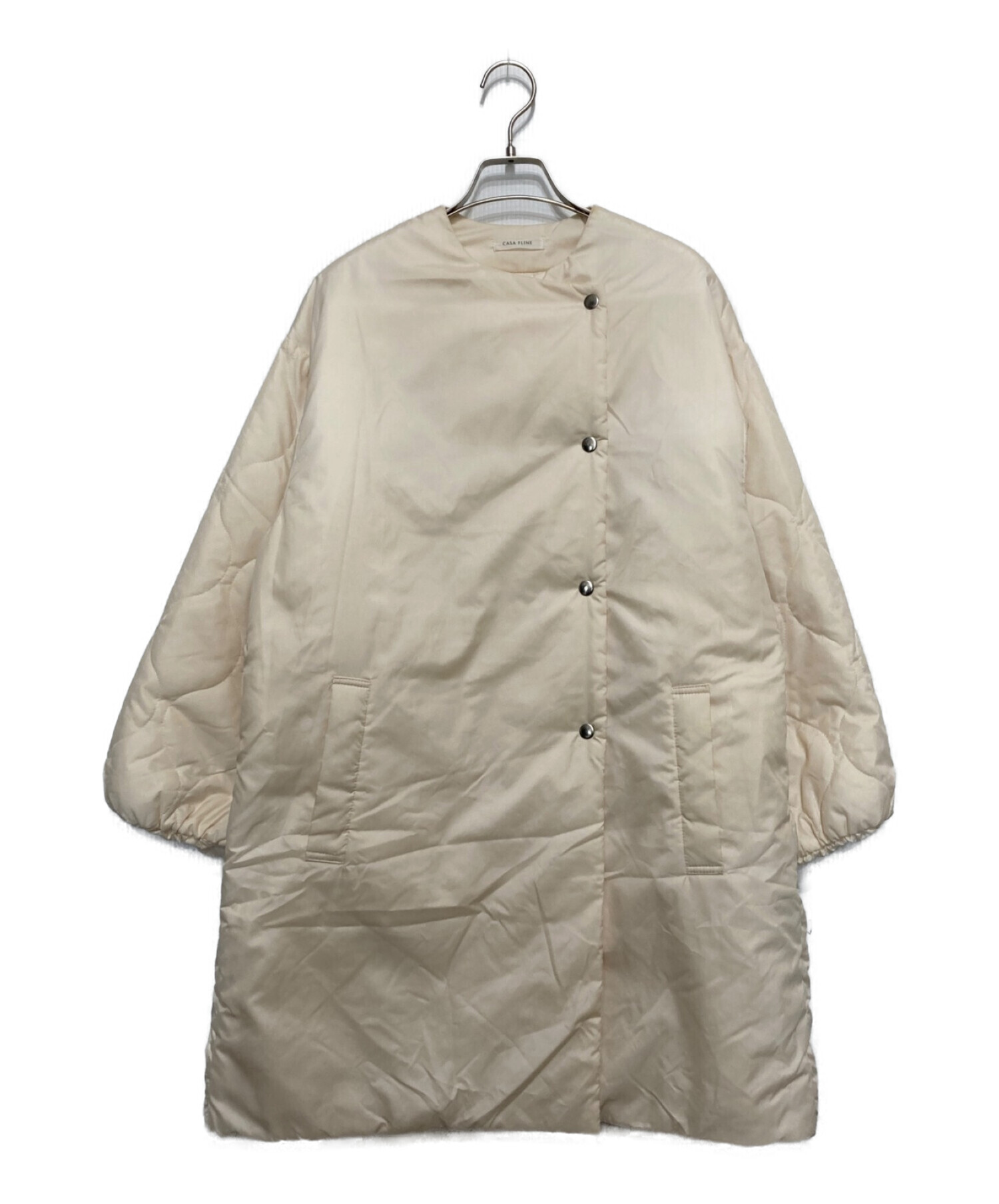 CASA FLINE (カーサフライン) 再生ポリエステル中綿コート オフホワイト サイズ:Free