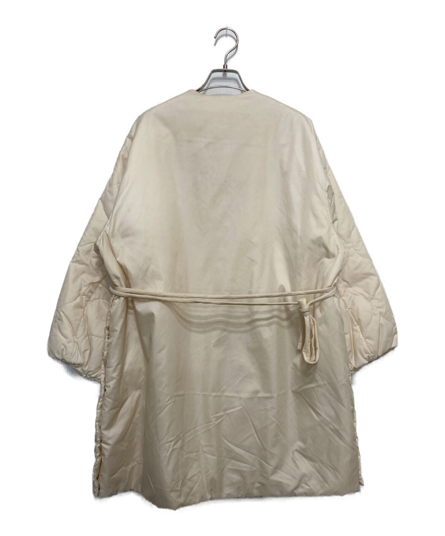 CASA FLINE (カーサフライン) 再生ポリエステル中綿コート オフホワイト サイズ:Free