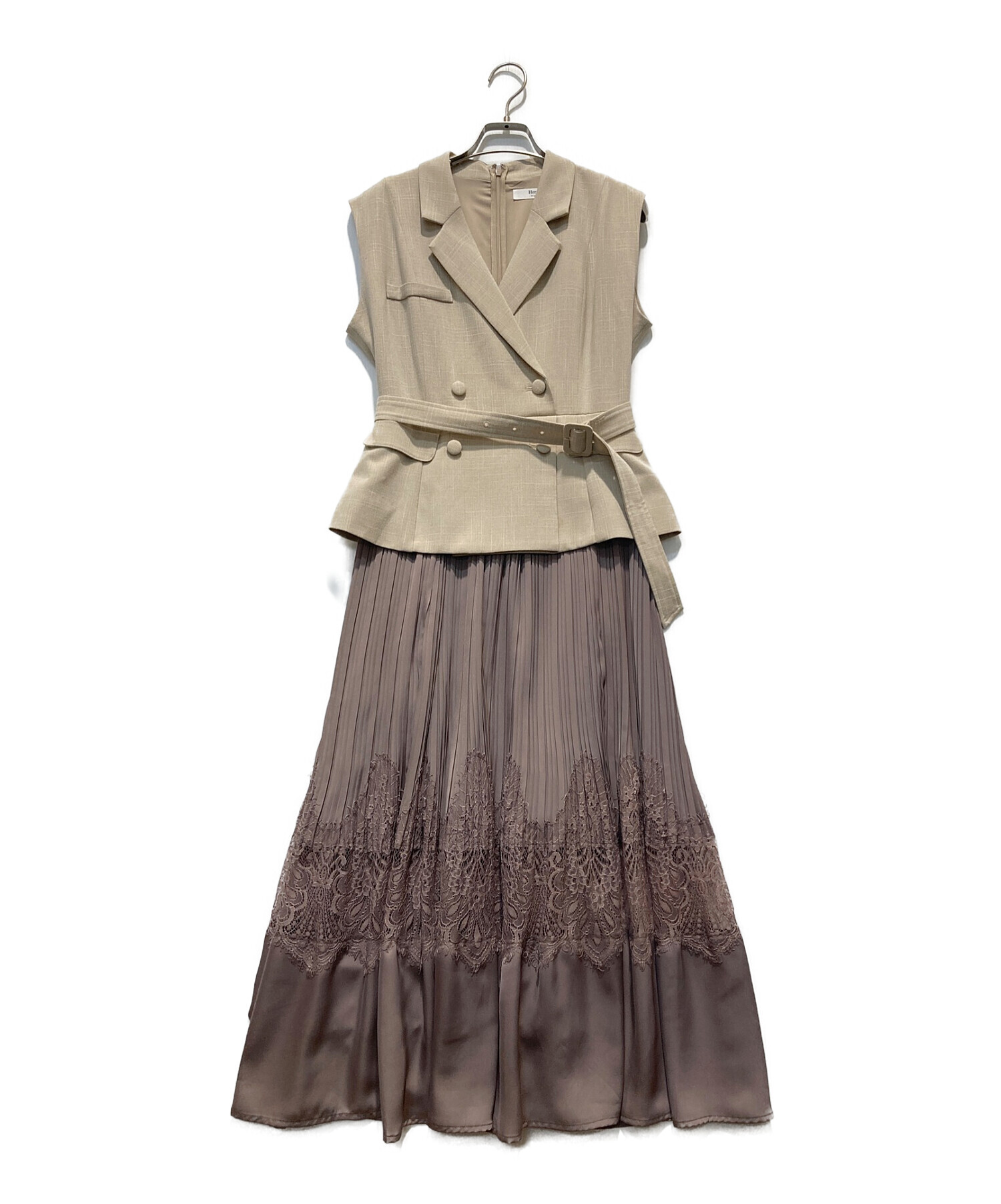 中古・古着通販】HER LIP TO (ハーリップトゥ) Meurice Pleated Lace Dress ベージュ  サイズ:M｜ブランド・古着通販 トレファク公式【TREFAC FASHION】スマホサイト