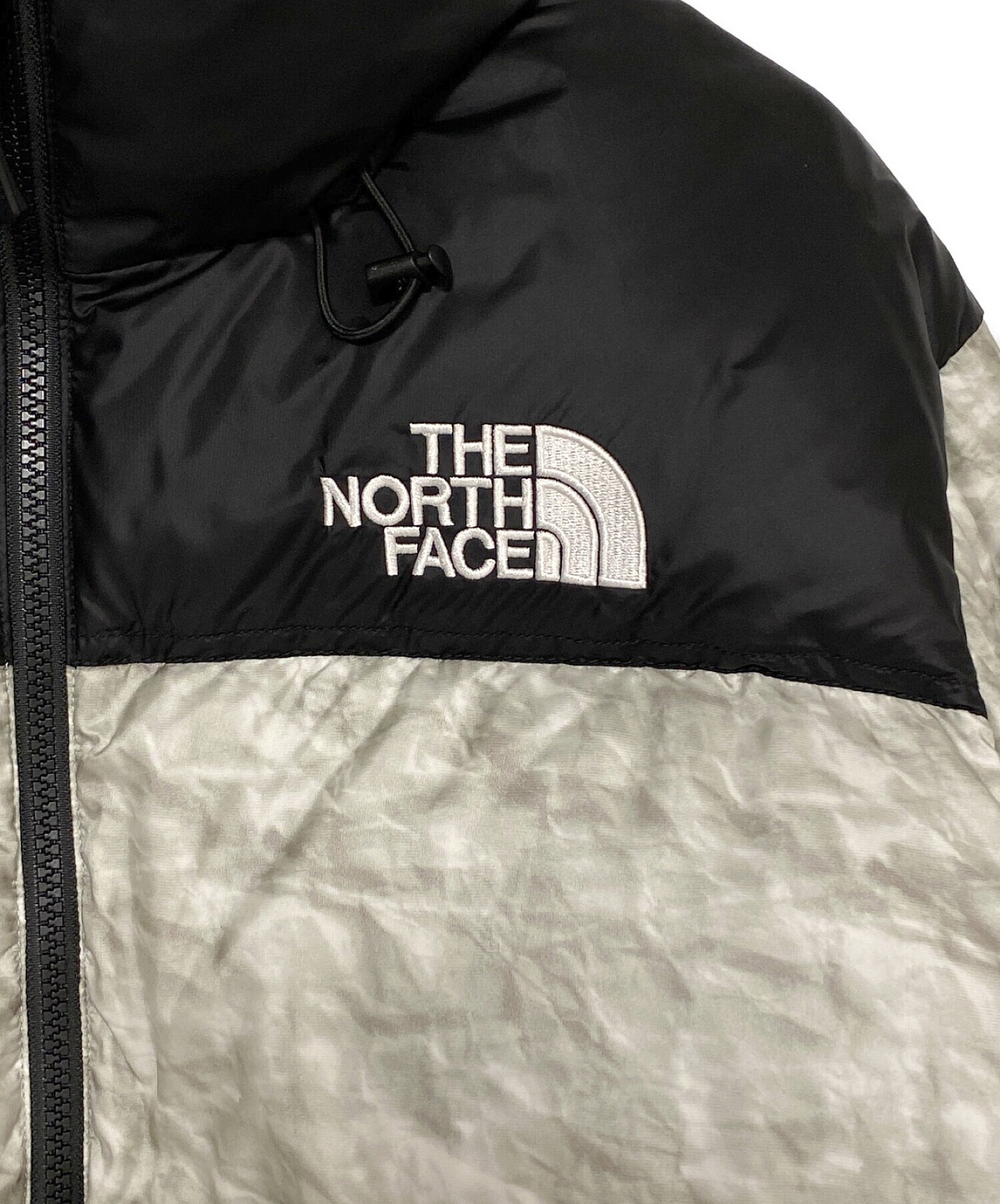 SUPREME (シュプリーム) THE NORTH FACE (ザ ノース フェイス) Paper Print Nuptse Jacket グレー  サイズ:M