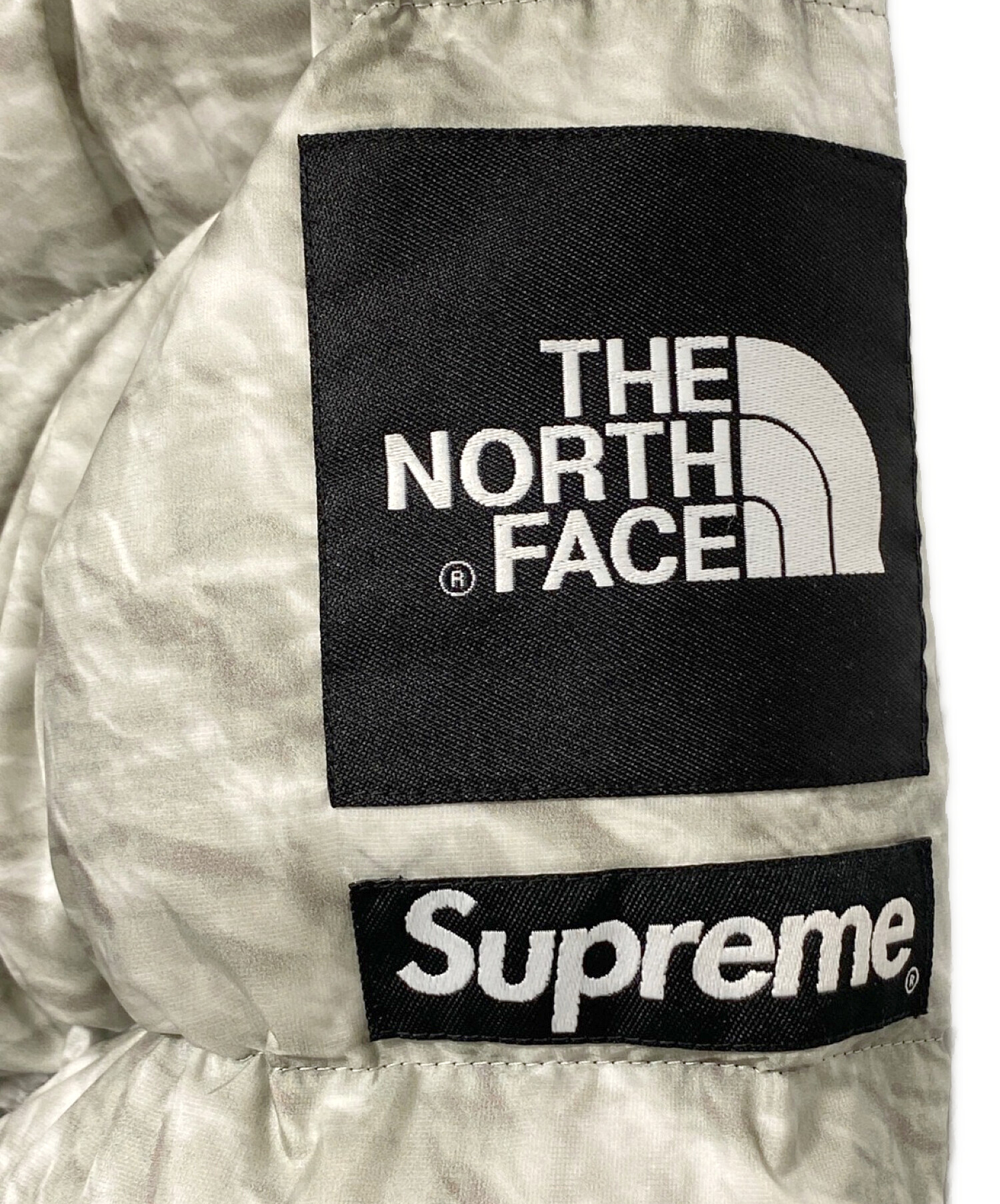 SUPREME (シュプリーム) THE NORTH FACE (ザ ノース フェイス) Paper Print Nuptse Jacket グレー  サイズ:M