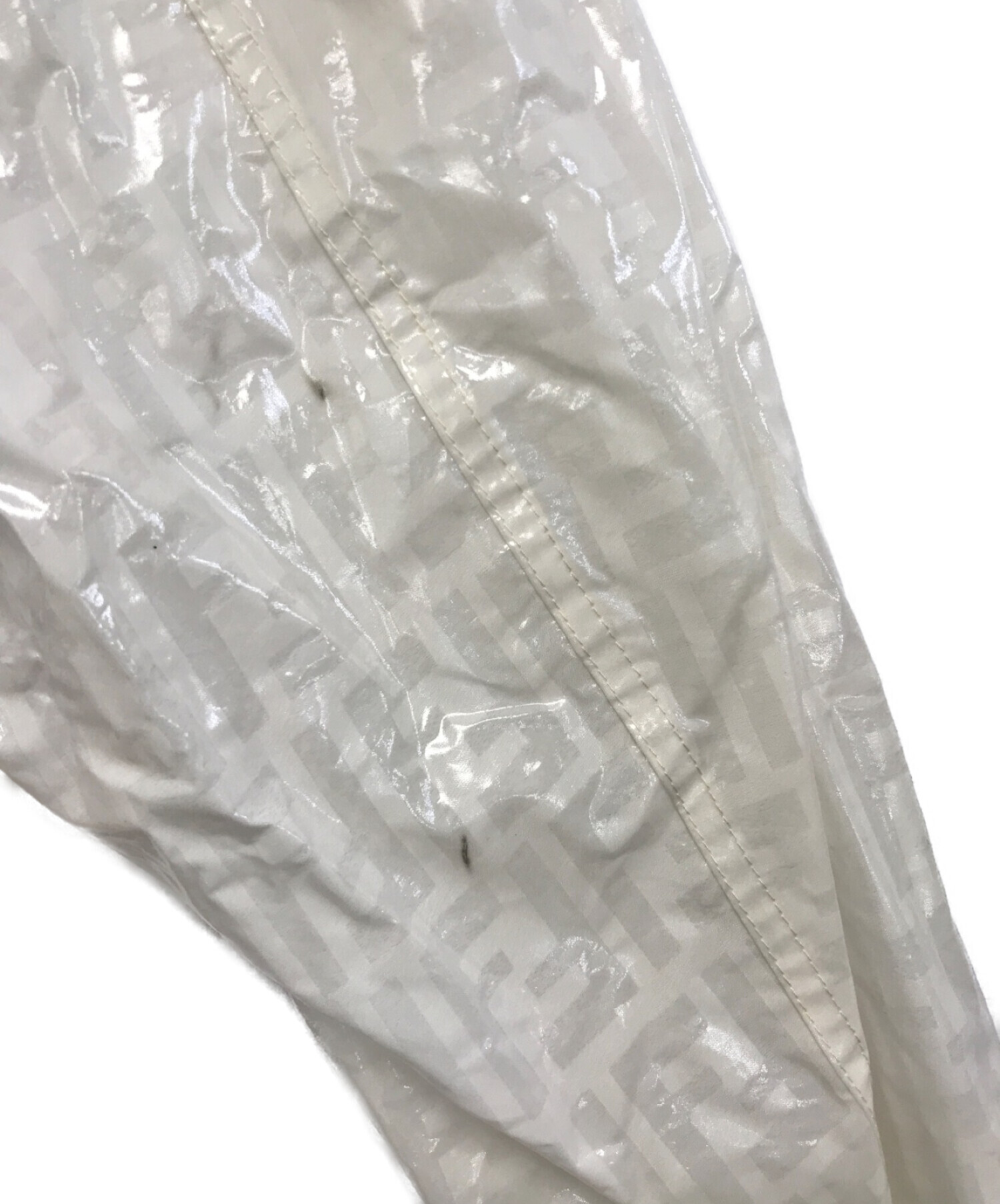 FENDI (フェンディ) [OLD]ズッカ柄PVCレインコート ホワイト サイズ:40