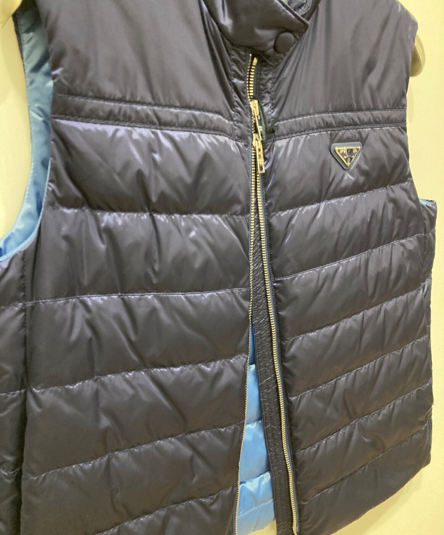 中古・古着通販】PRADA (プラダ) Logo Plate Nylon Vest ロゴプレート