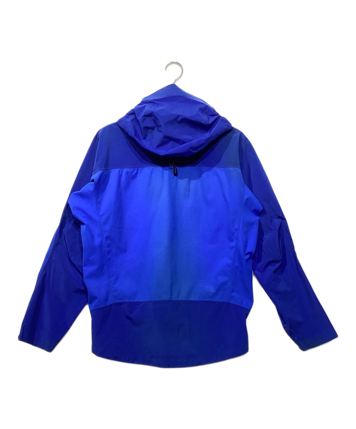 中古・古着通販】ARC'TERYX (アークテリクス) マウンテンパーカー ブルー サイズ:M｜ブランド・古着通販 トレファク公式【TREFAC  FASHION】スマホサイト