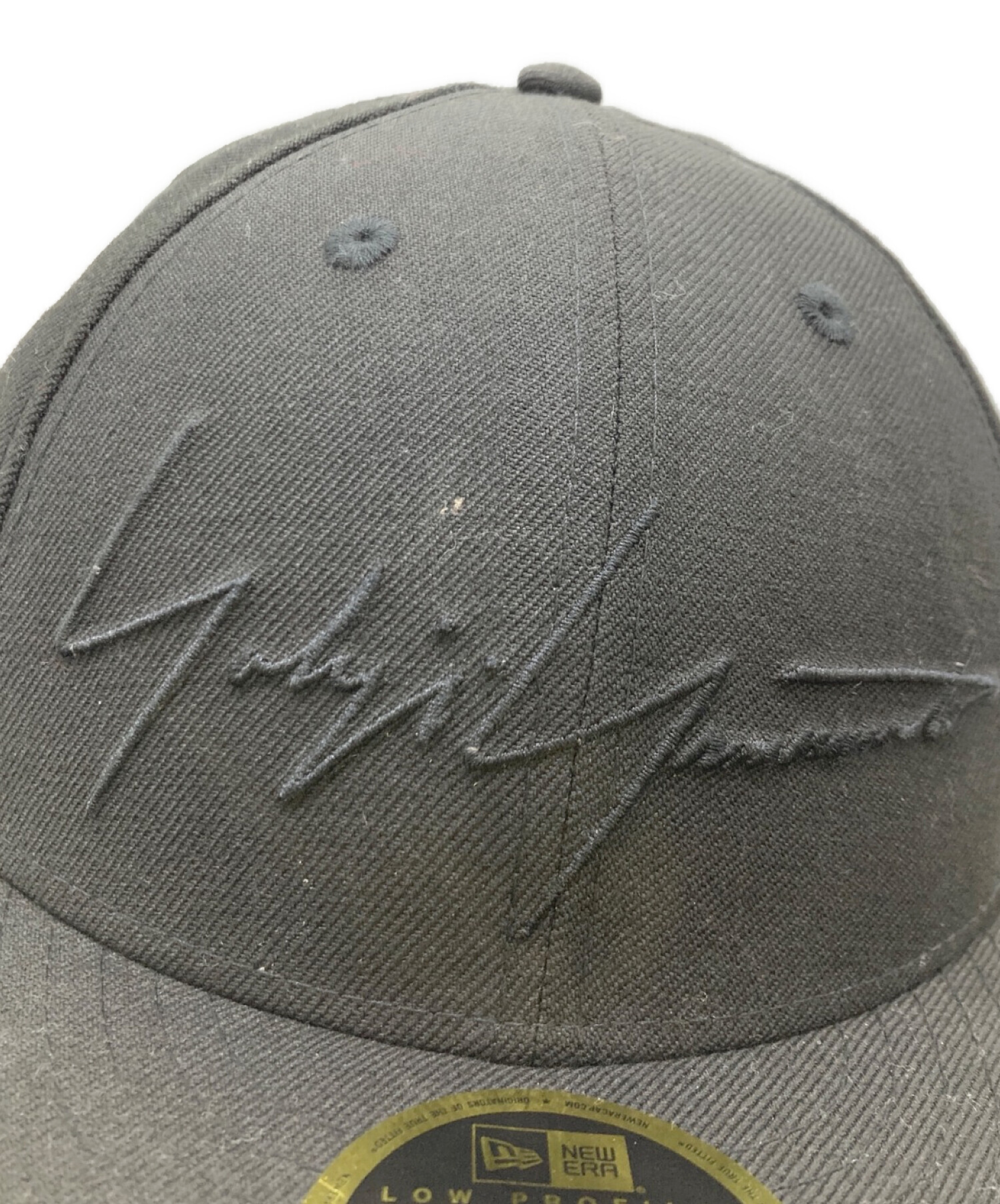 中古・古着通販】New Era (ニューエラ) YOHJI YAMAMOTO (ヨウジヤマモト) シグネチャーロゴ キャップ ブラック｜ブランド・古着通販  トレファク公式【TREFAC FASHION】スマホサイト