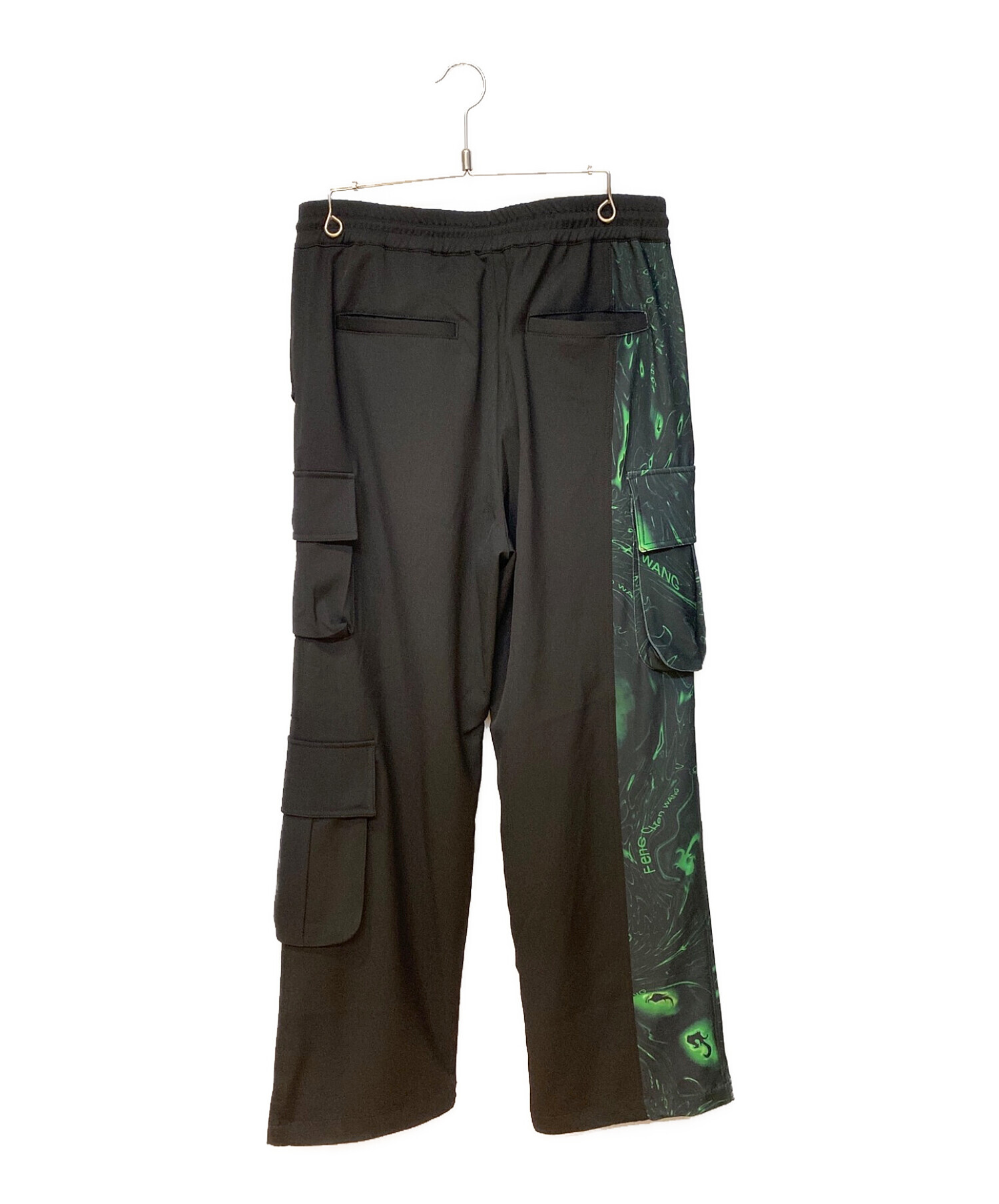 中古・古着通販】FenG CHen WANG (フェンチェンワン) Lacquerware Print Cargo Pants ブラック×グリーン  サイズ:M｜ブランド・古着通販 トレファク公式【TREFAC FASHION】スマホサイト