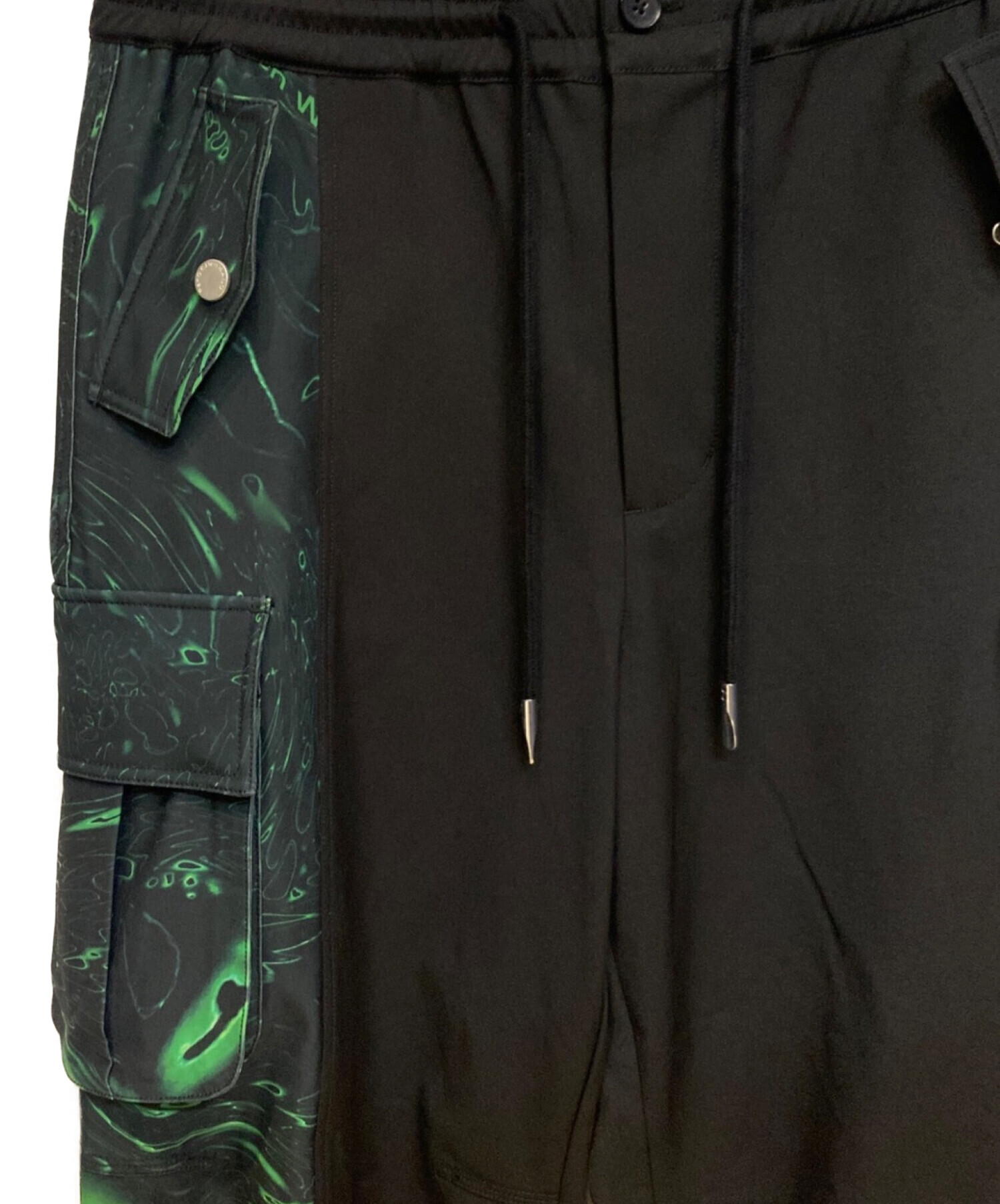 中古・古着通販】FenG CHen WANG (フェンチェンワン) Lacquerware Print Cargo Pants ブラック×グリーン  サイズ:M｜ブランド・古着通販 トレファク公式【TREFAC FASHION】スマホサイト