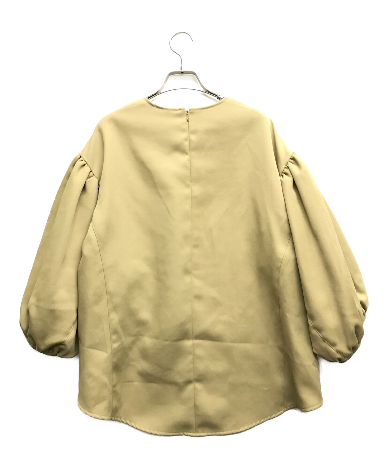 中古・古着通販】CLANE (クラネ) VOLUME PUFF TOPS ベージュ サイズ