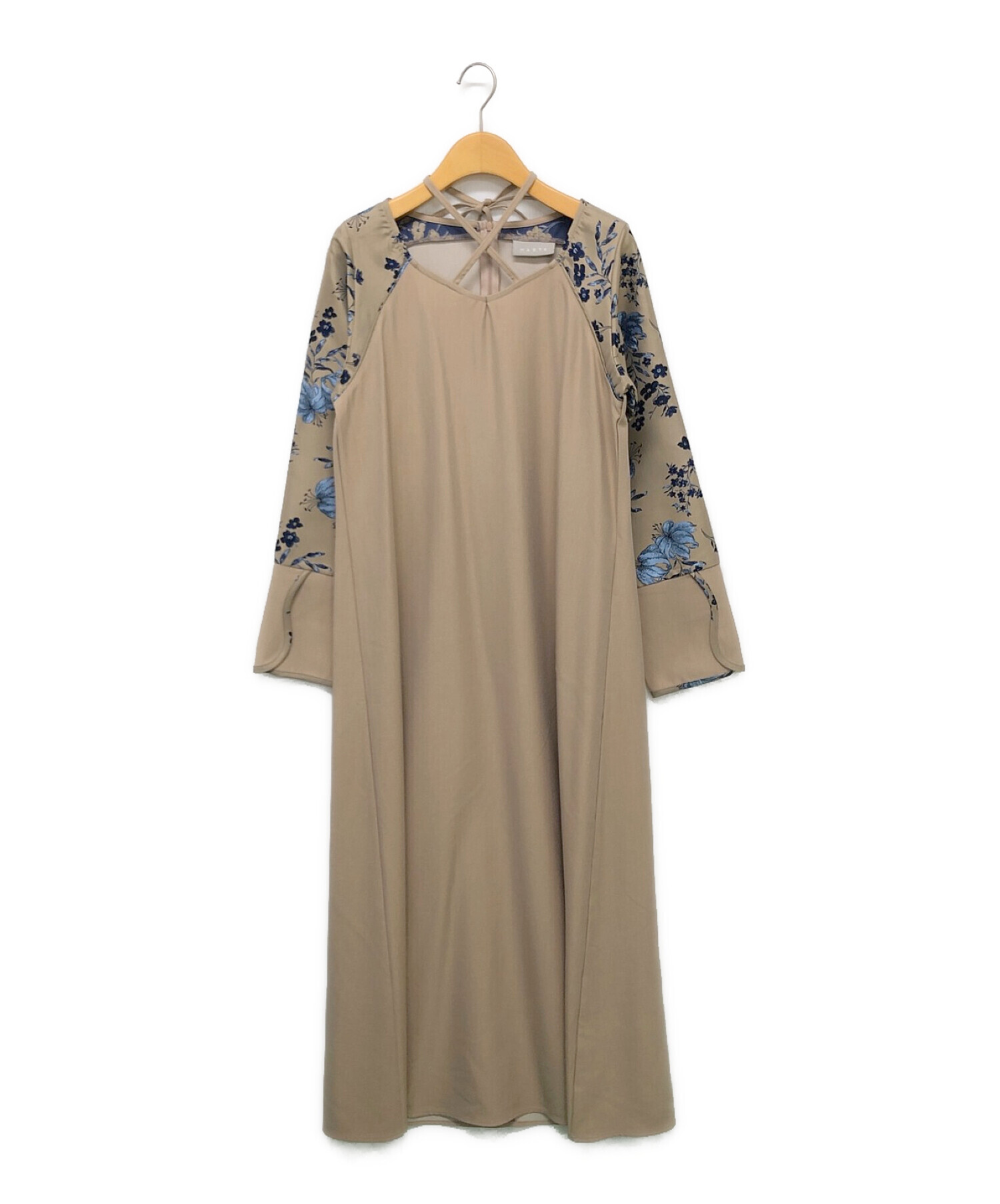 中古・古着通販】MARTE (マルテ) Cross Neck Jacquard Dress ベージュ