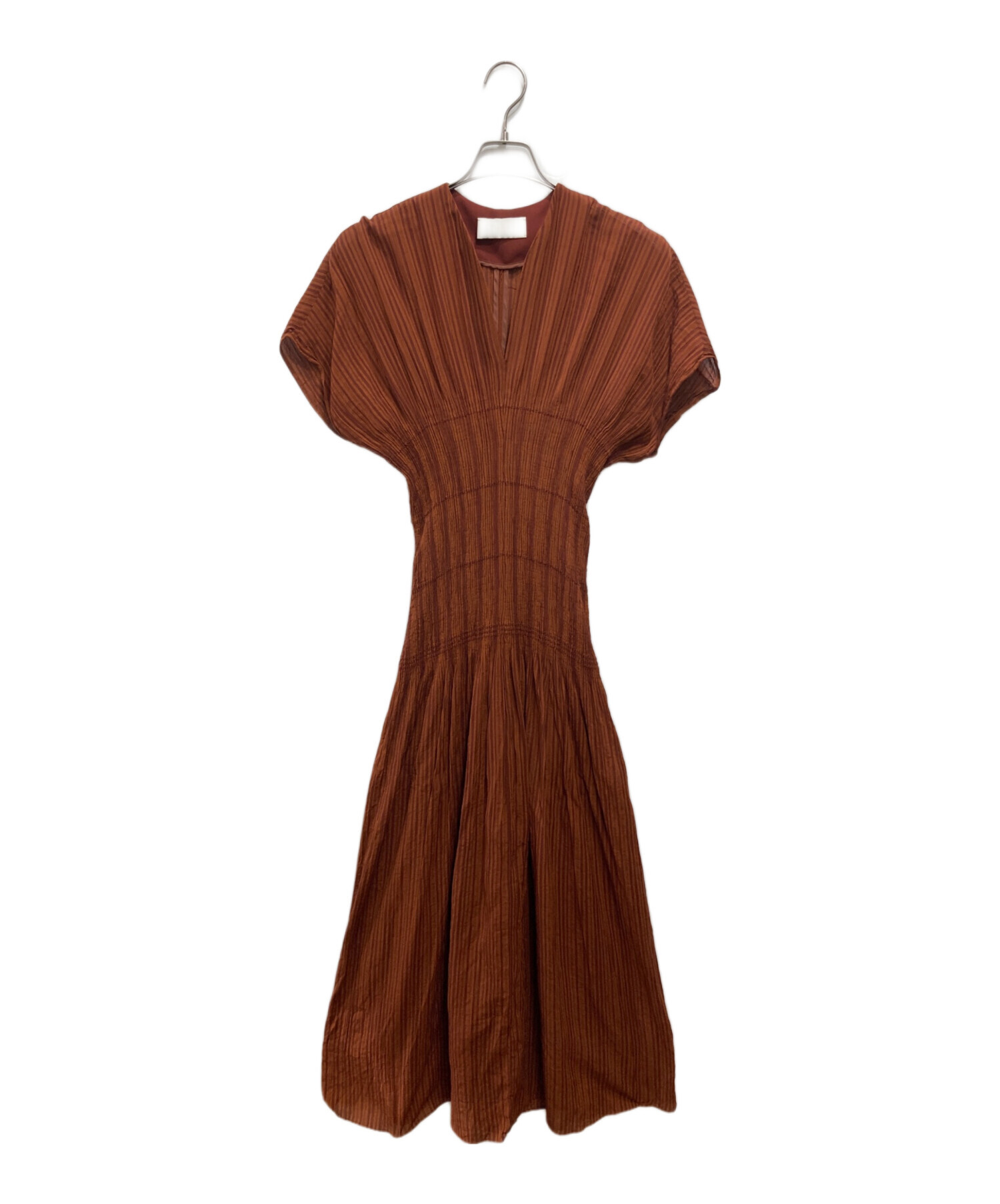 中古・古着通販】Mame Kurogouchi (マメクロゴウチ) Stripe Shirring Jacquard Dress ブラウン  サイズ:2｜ブランド・古着通販 トレファク公式【TREFAC FASHION】スマホサイト