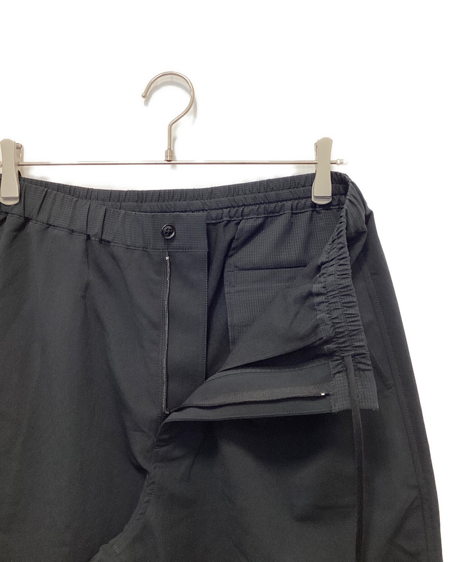 中古・古着通販】nanamica (ナナミカ) ALPHADRY Wide Easy Pants ブラック サイズ:86cm (W34) 未使用品｜ブランド・古着通販  トレファク公式【TREFAC FASHION】スマホサイト