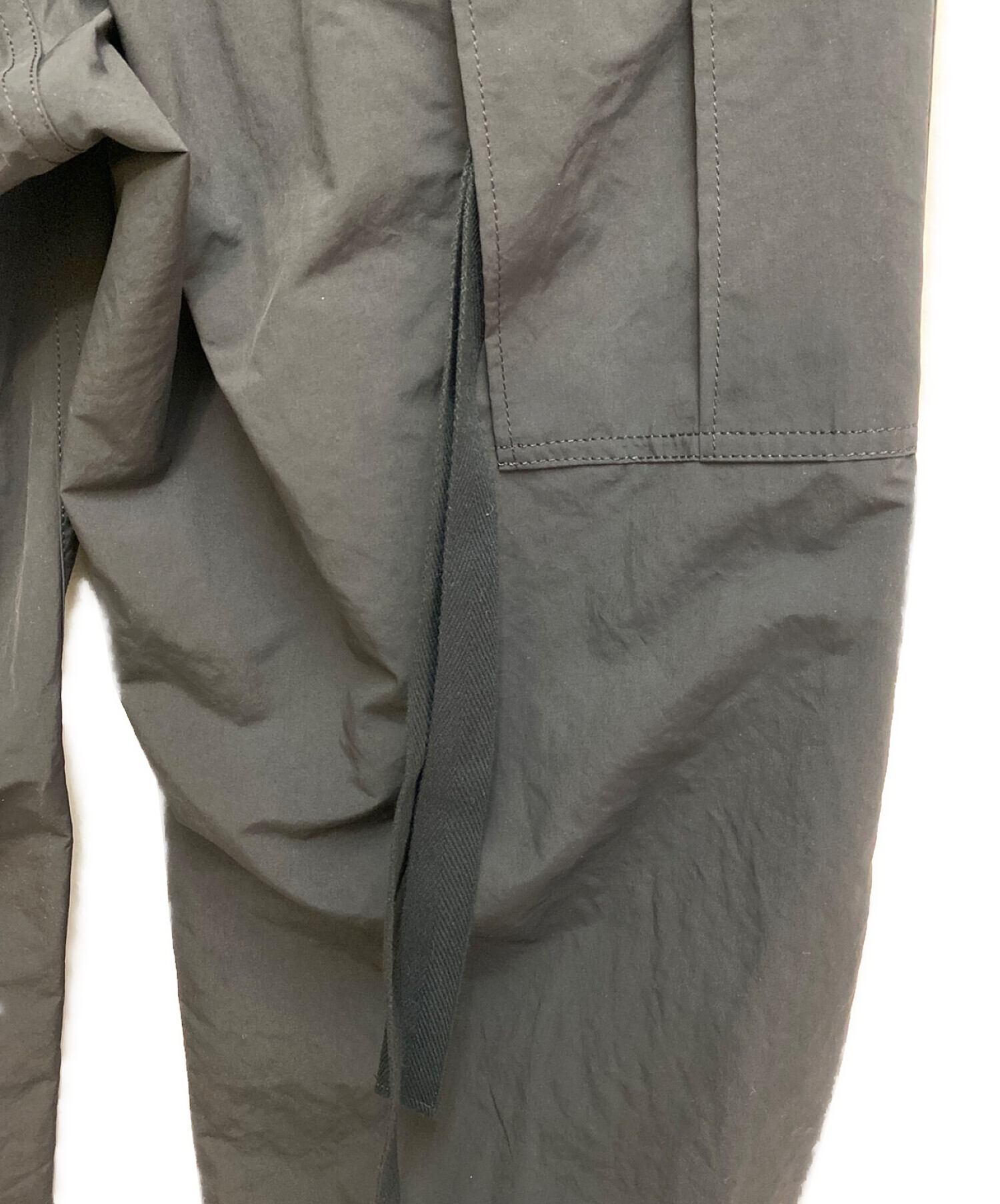 中古・古着通販】sacai (サカイ) 23AW Matte Taffeta Pants ブラック ...