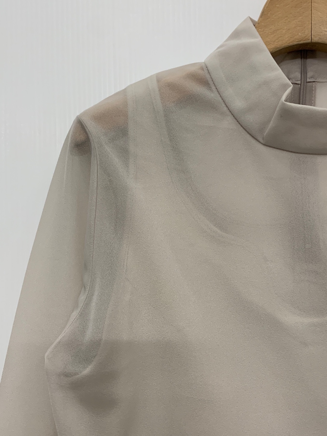 中古・古着通販】MURRAL (ミューラル) Sheer layered top ベージュ