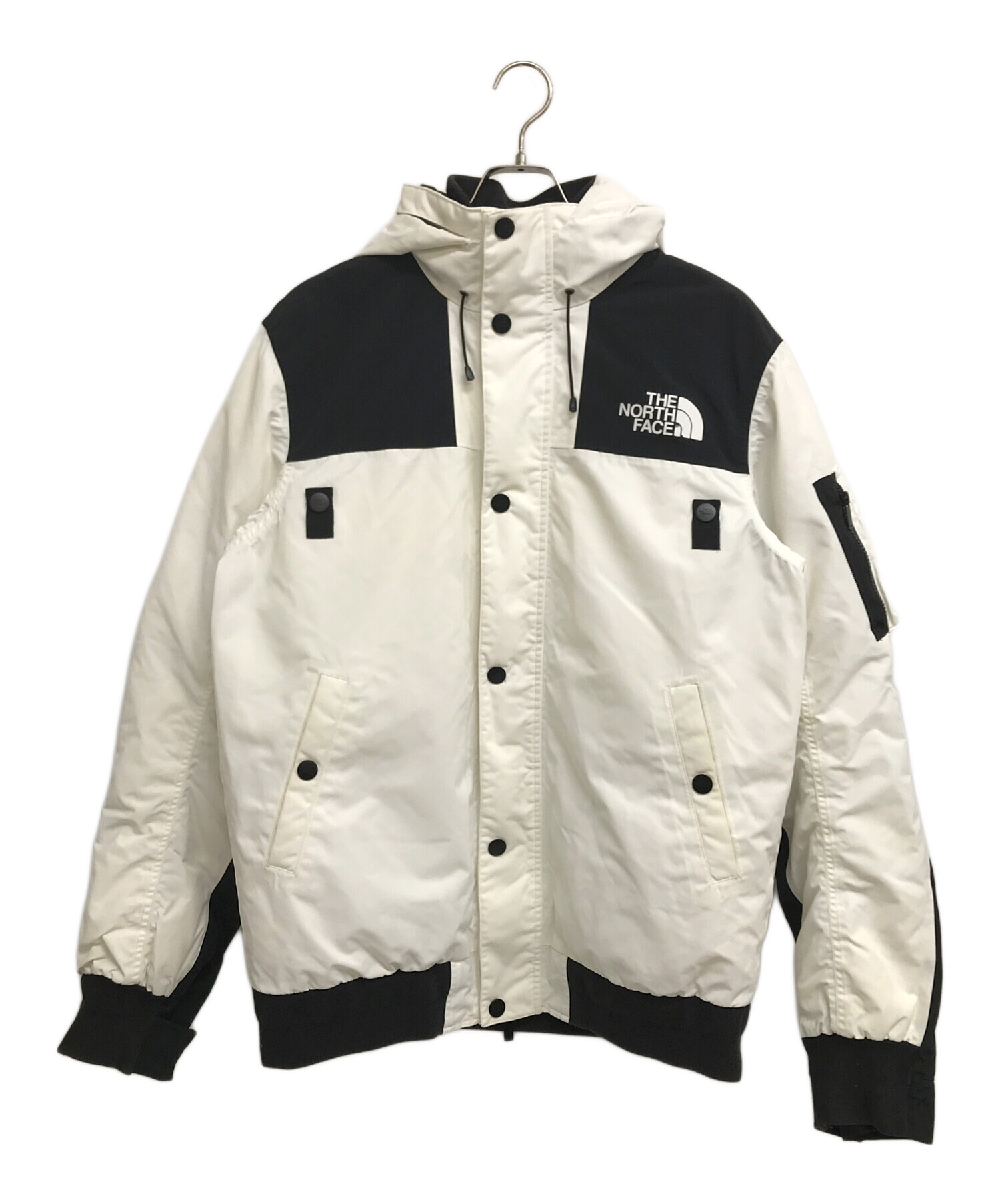 中古・古着通販】THE NORTH FACE (ザ ノース フェイス) sacai (サカイ) BOMBER JACKET ホワイト  サイズ:XL｜ブランド・古着通販 トレファク公式【TREFAC FASHION】スマホサイト