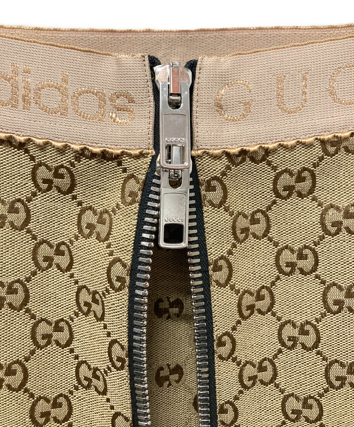 中古・古着通販】GUCCI (グッチ) adidas (アディダス) コラボGGキャンバススカート ベージュ サイズ:40｜ブランド・古着通販  トレファク公式【TREFAC FASHION】スマホサイト