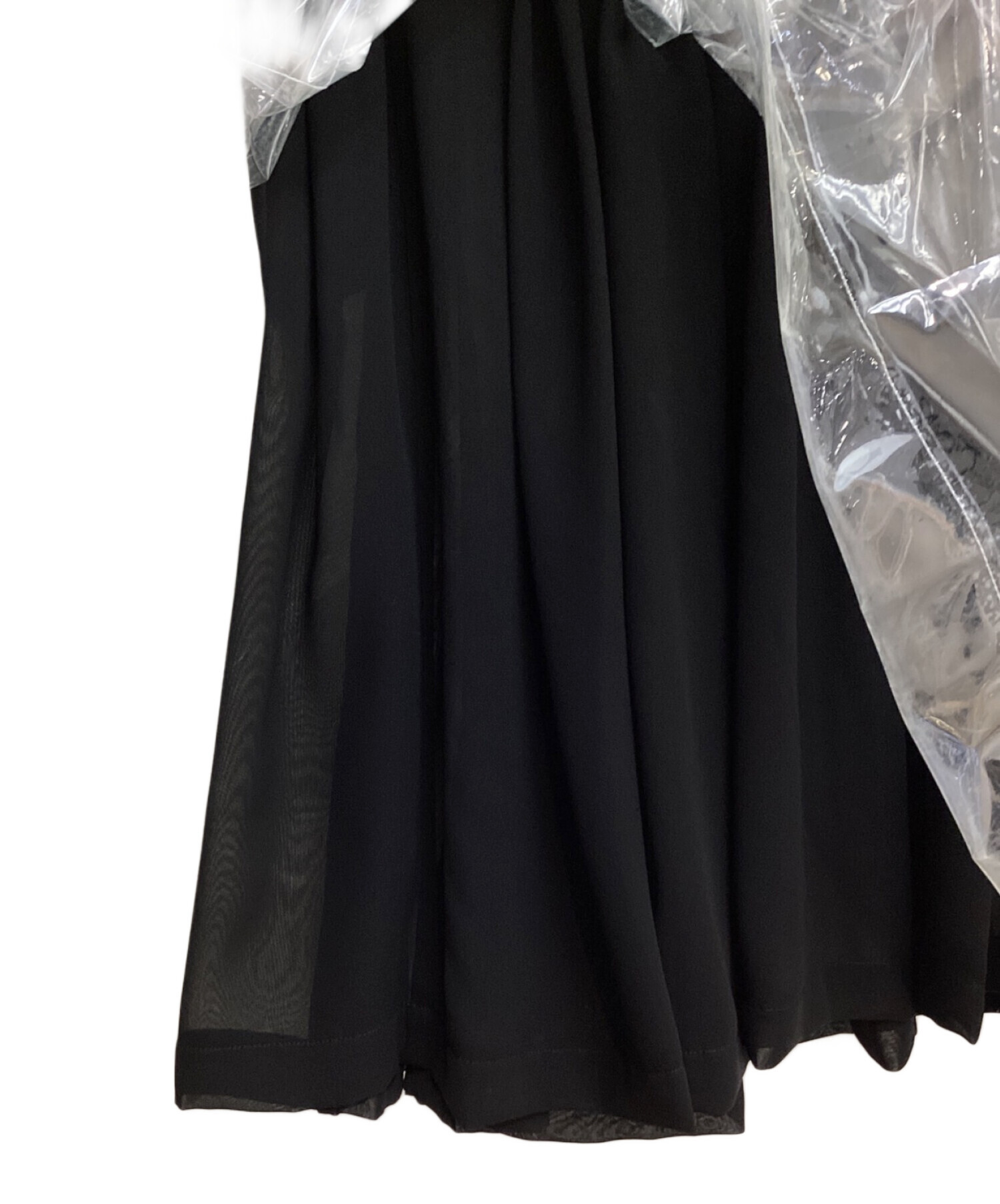 中古・古着通販】COMME des GARCONS (コムデギャルソン) Vinyl Layered Skirt （ビニールレイヤードスカート）  ブラック サイズ:XS｜ブランド・古着通販 トレファク公式【TREFAC FASHION】スマホサイト