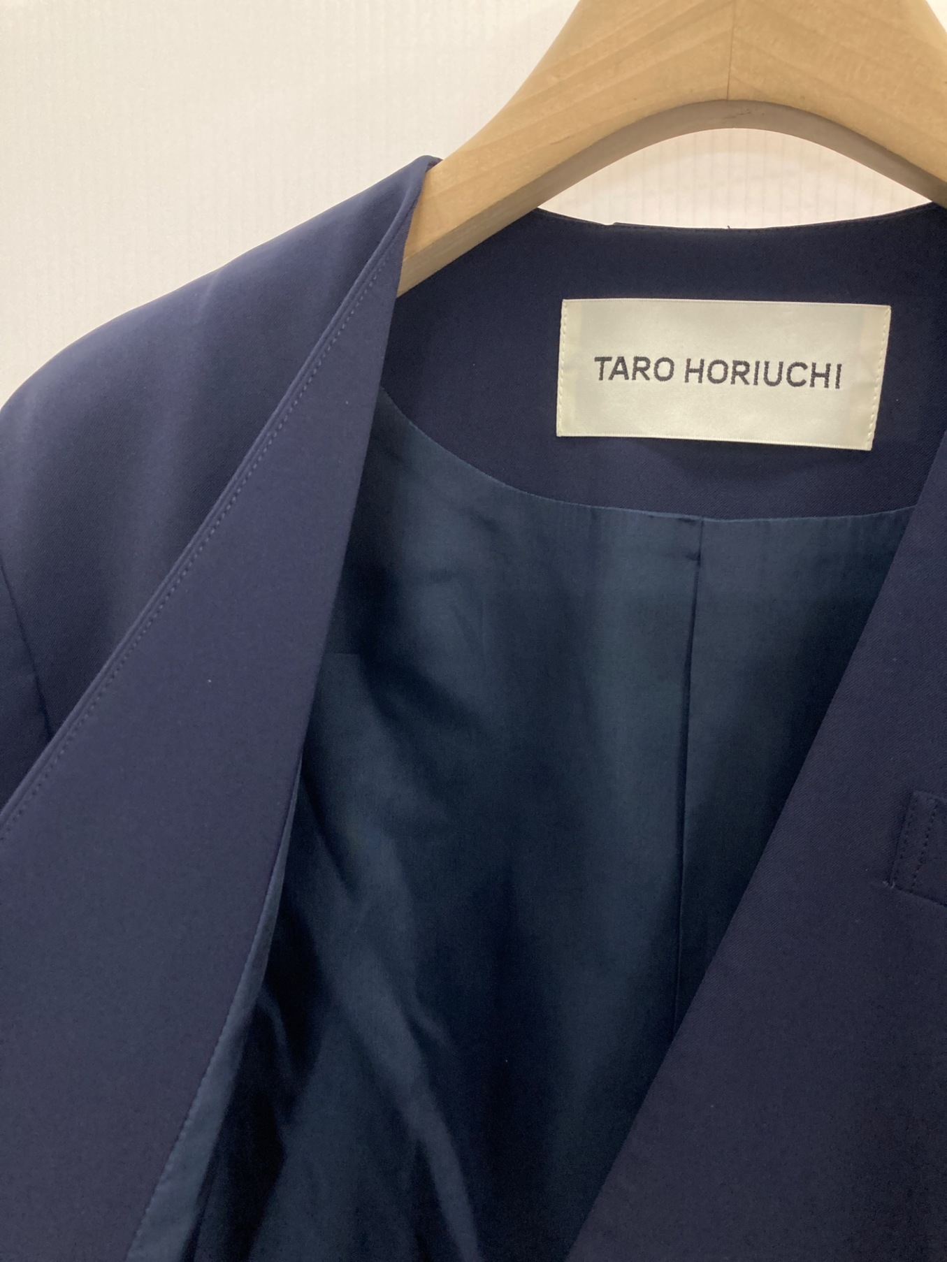 中古・古着通販】TARO HORIUCHI (タロウホリウチ) ノーカラージャケット ネイビー サイズ:2｜ブランド・古着通販  トレファク公式【TREFAC FASHION】スマホサイト