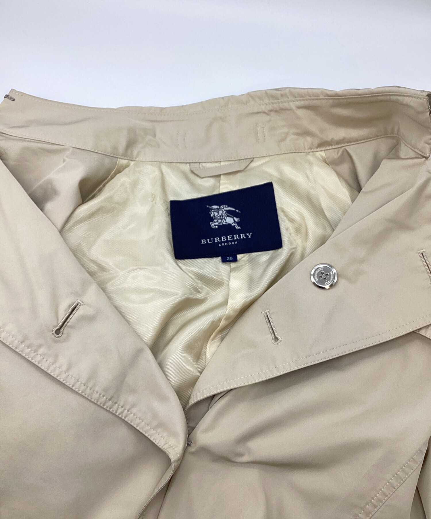 中古・古着通販】BURBERRY LONDON (バーバリーロンドン) トレンチコート ベージュ サイズ:38｜ブランド・古着通販  トレファク公式【TREFAC FASHION】スマホサイト