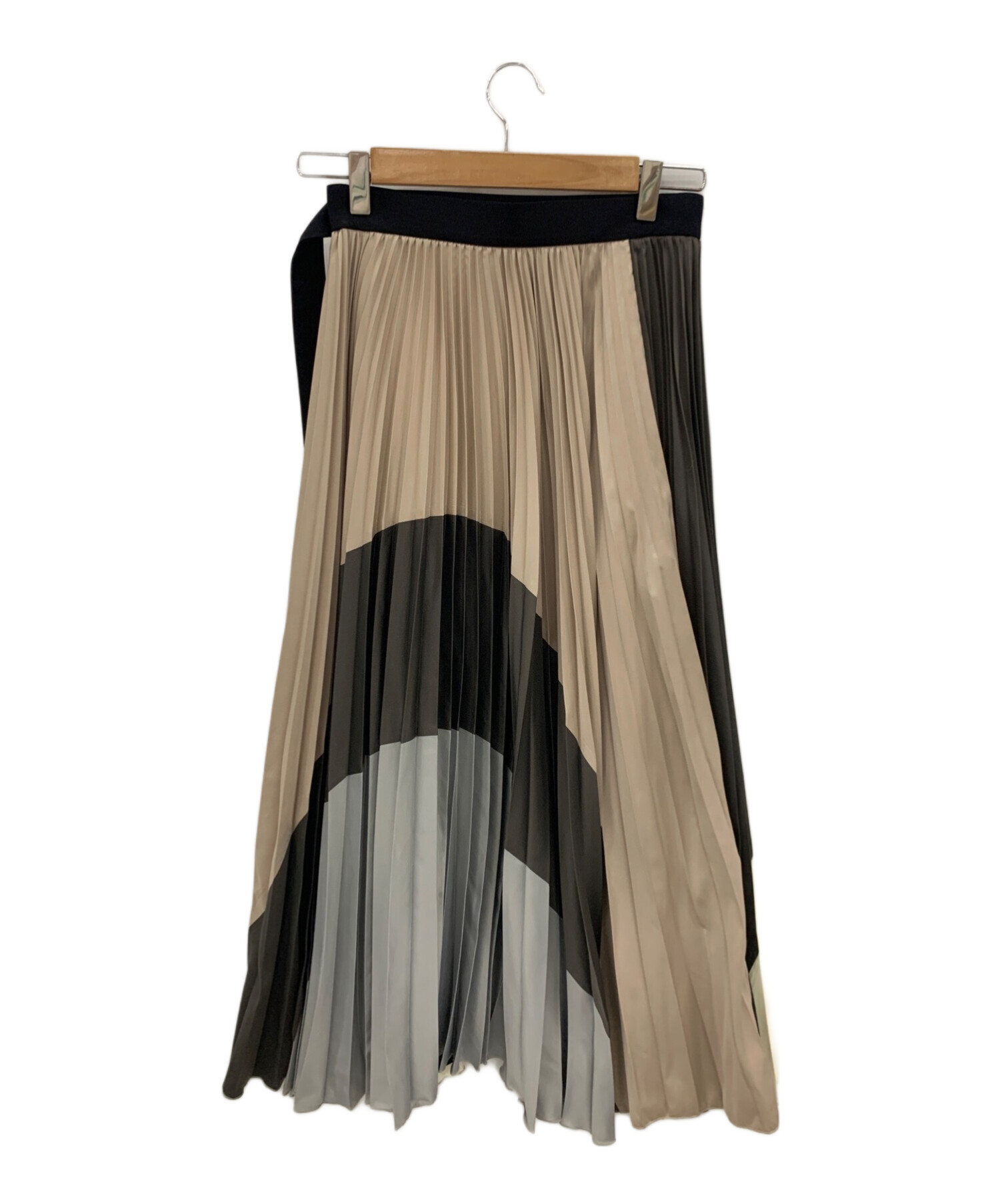UNITED TOKYO (ユナイテッドトーキョー) カラードプリーツスカート ベージュ×チャコールグレー サイズ:1