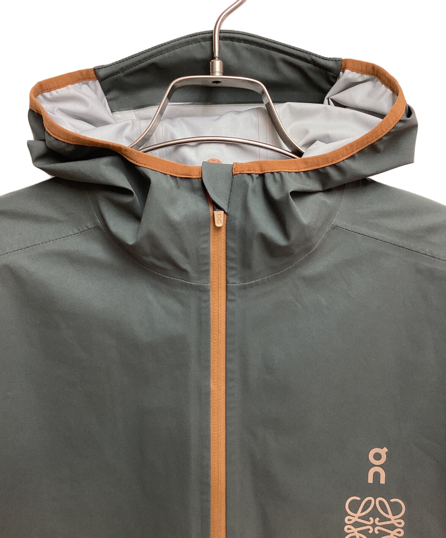 中古・古着通販】LOEWE (ロエベ) on (オン) Waterproof Anorak(ウォータープルーフアノラック) カーキ  サイズ:S｜ブランド・古着通販 トレファク公式【TREFAC FASHION】スマホサイト