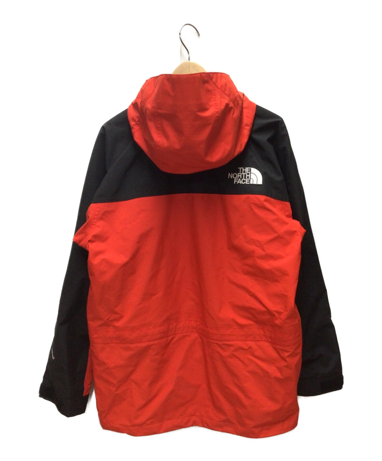 THE NORTH FACE (ザ ノース フェイス) マウンテンライトジャケット／ハードシェル／トレッキングウェア レッド サイズ:L