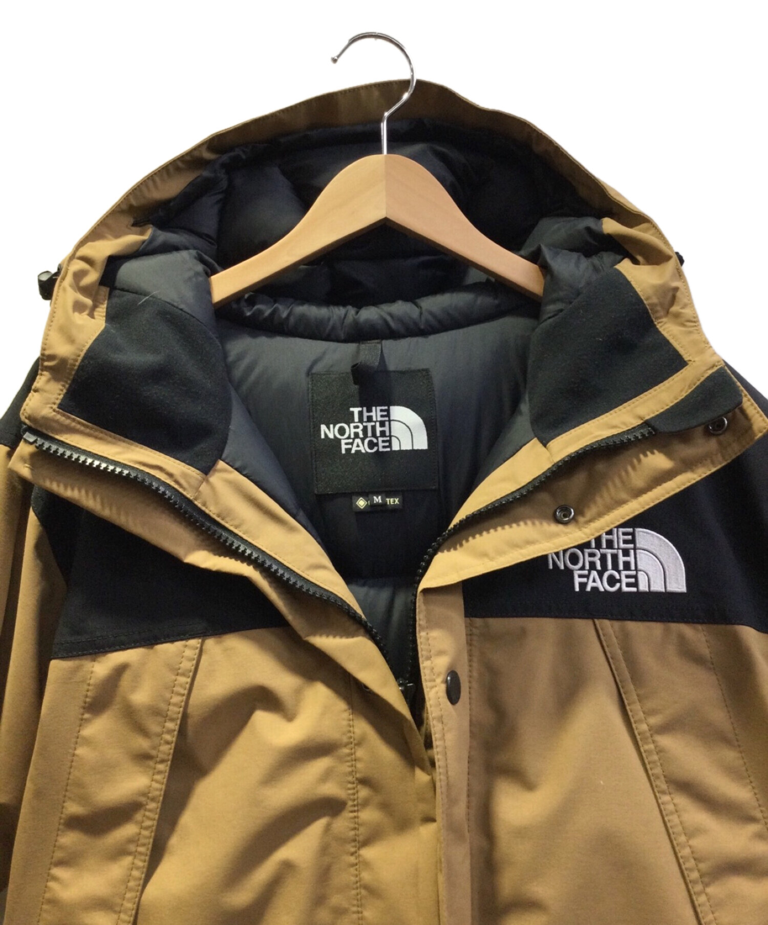 THE NORTH FACE (ザ ノース フェイス) マウンテンダウンジャケット ユーティリティブラウン サイズ:M